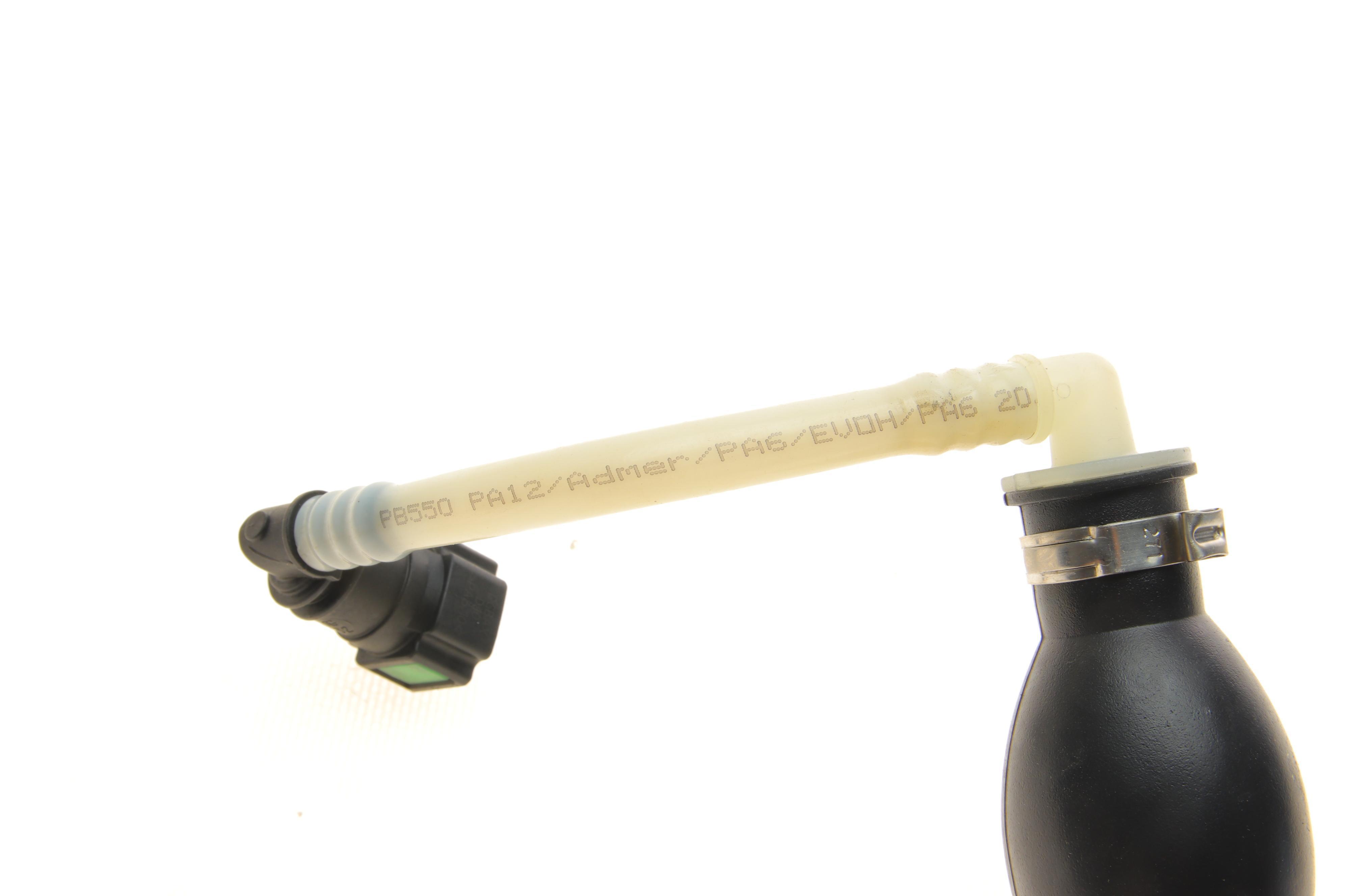 Трубка паливна Renault Kangoo 1.5 dCi 08- (+ груша підкачки)