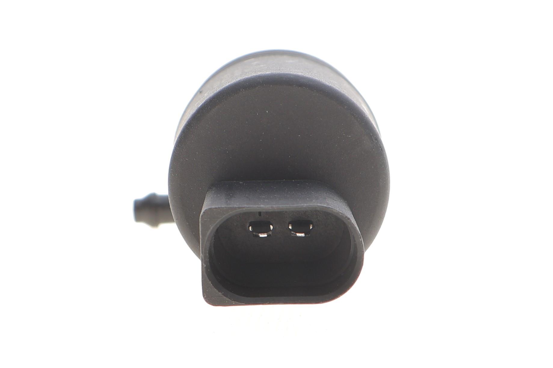 Насос омивача скла передніх фар BMW 3 (E90/F30/F80)/ 5 (E60/F10)/ 7 (E65/E66/E67) X5 (E70) 01-