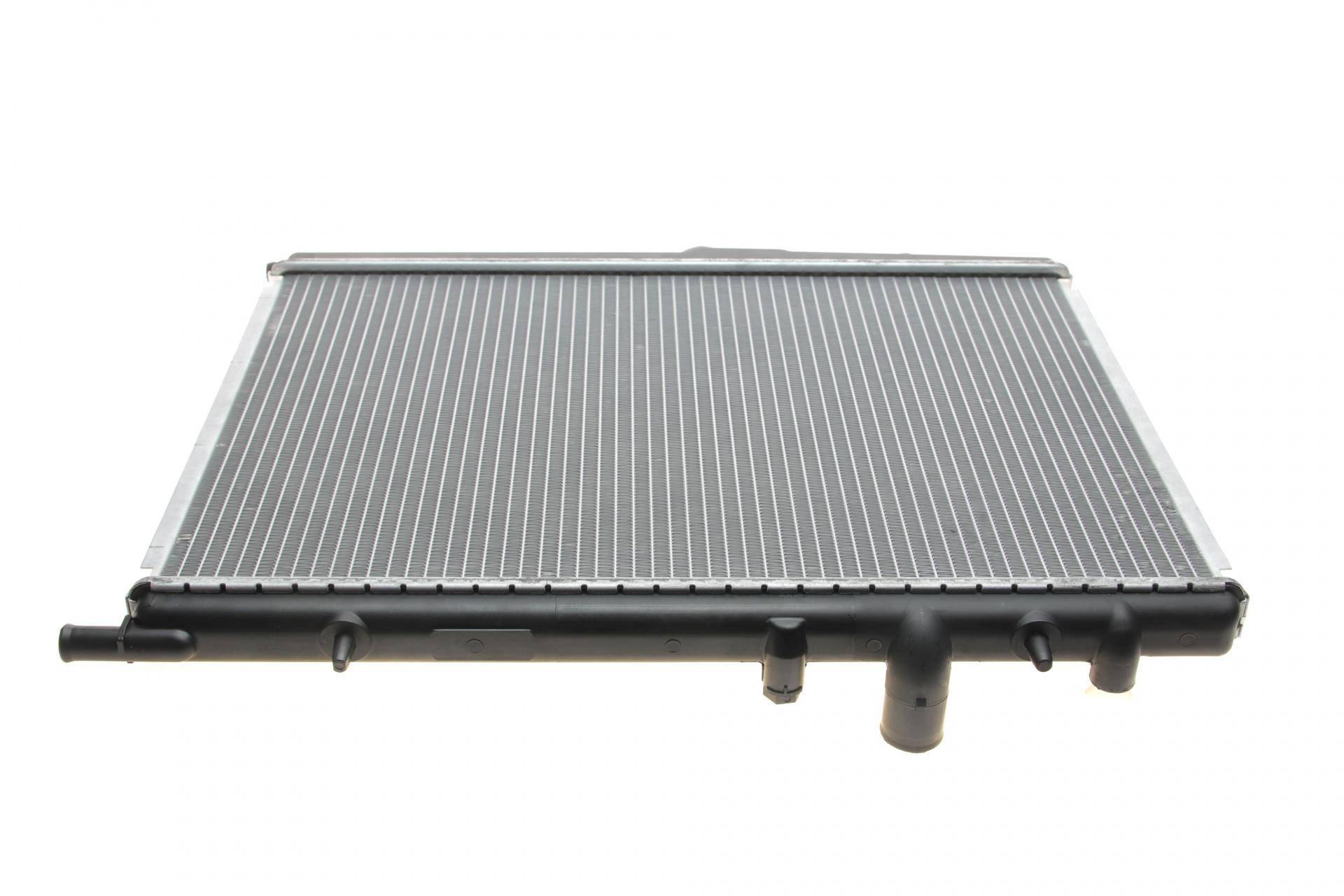 Радіатор охолодження Citroen Berlingo/Peugeot Partner 96- (554x376x27)