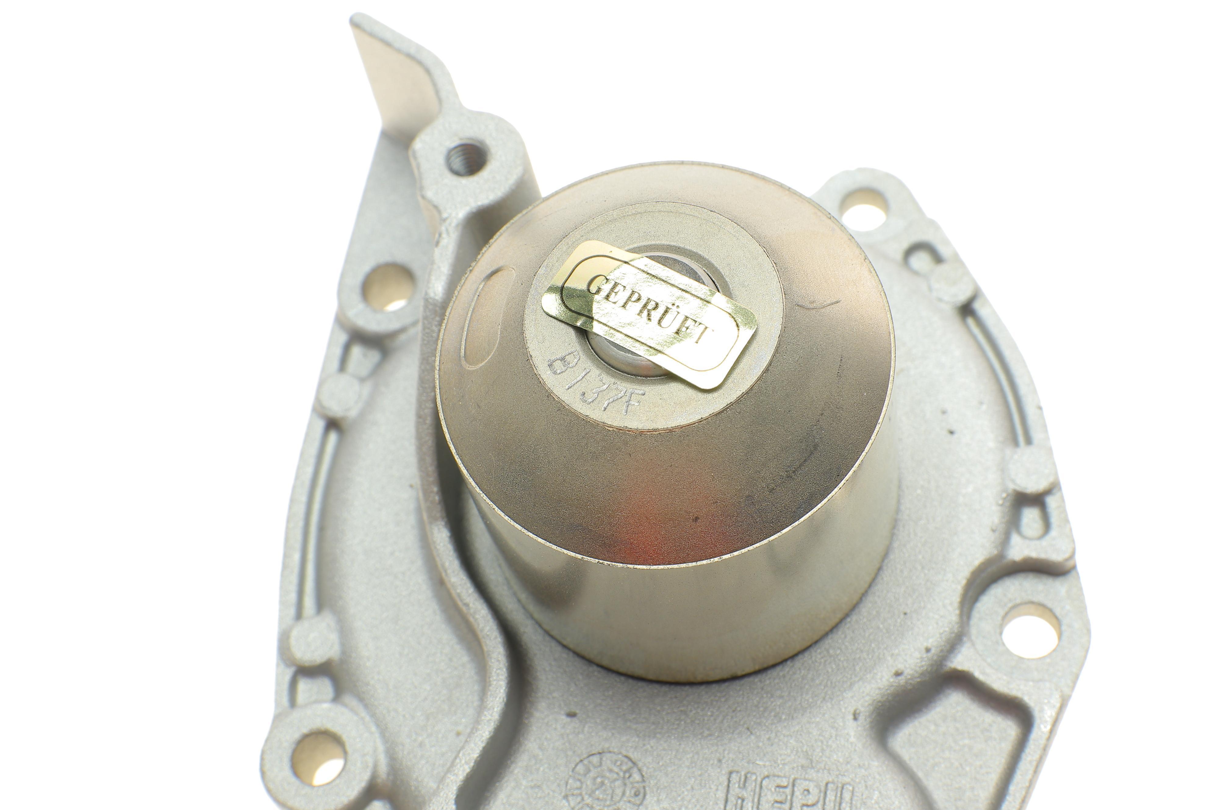 Помпа води Renault Trafic/Opel Vivaro 1.9DTI