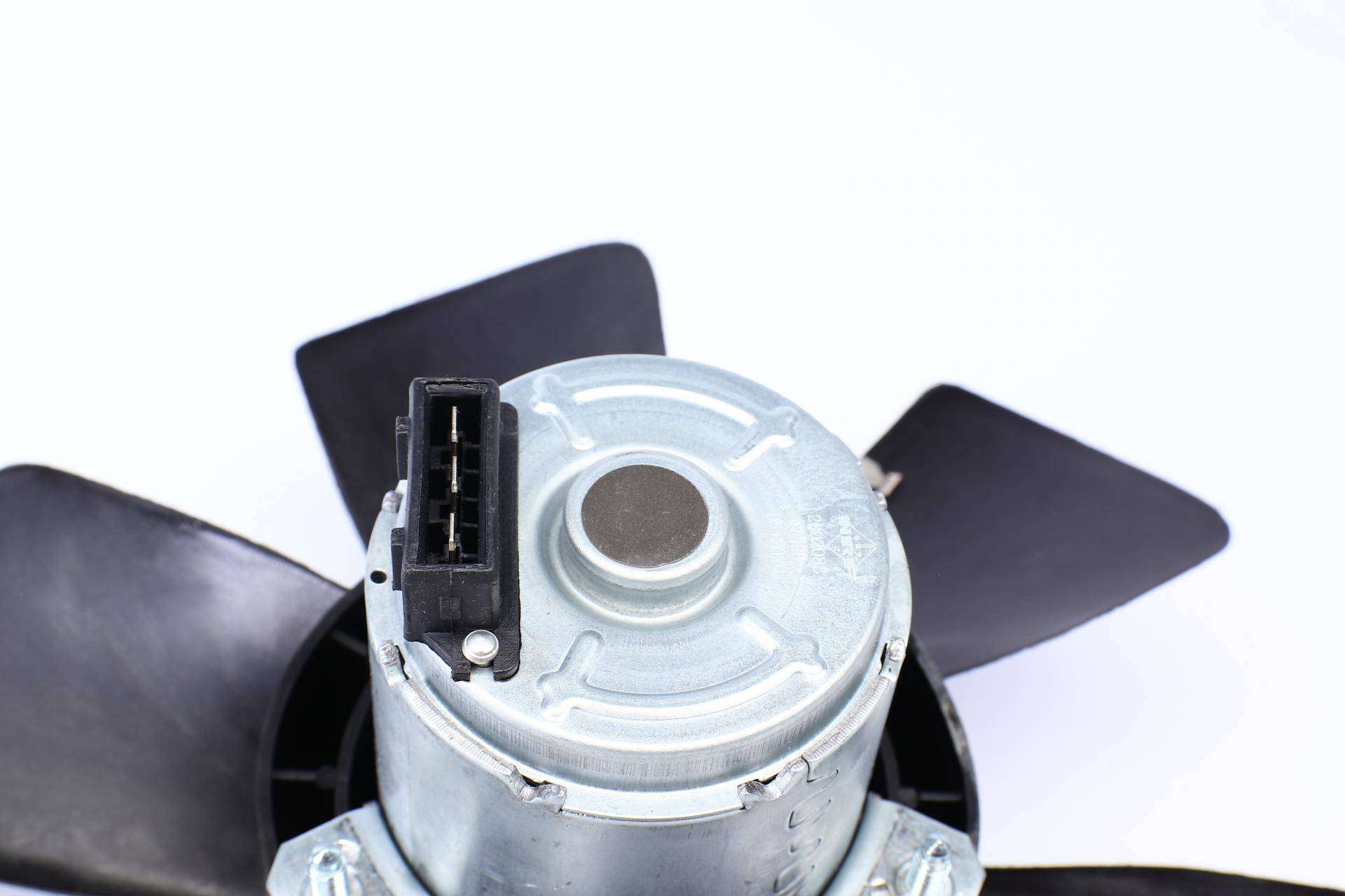 Вентилятор радіатора (електричний) VW Passat -93