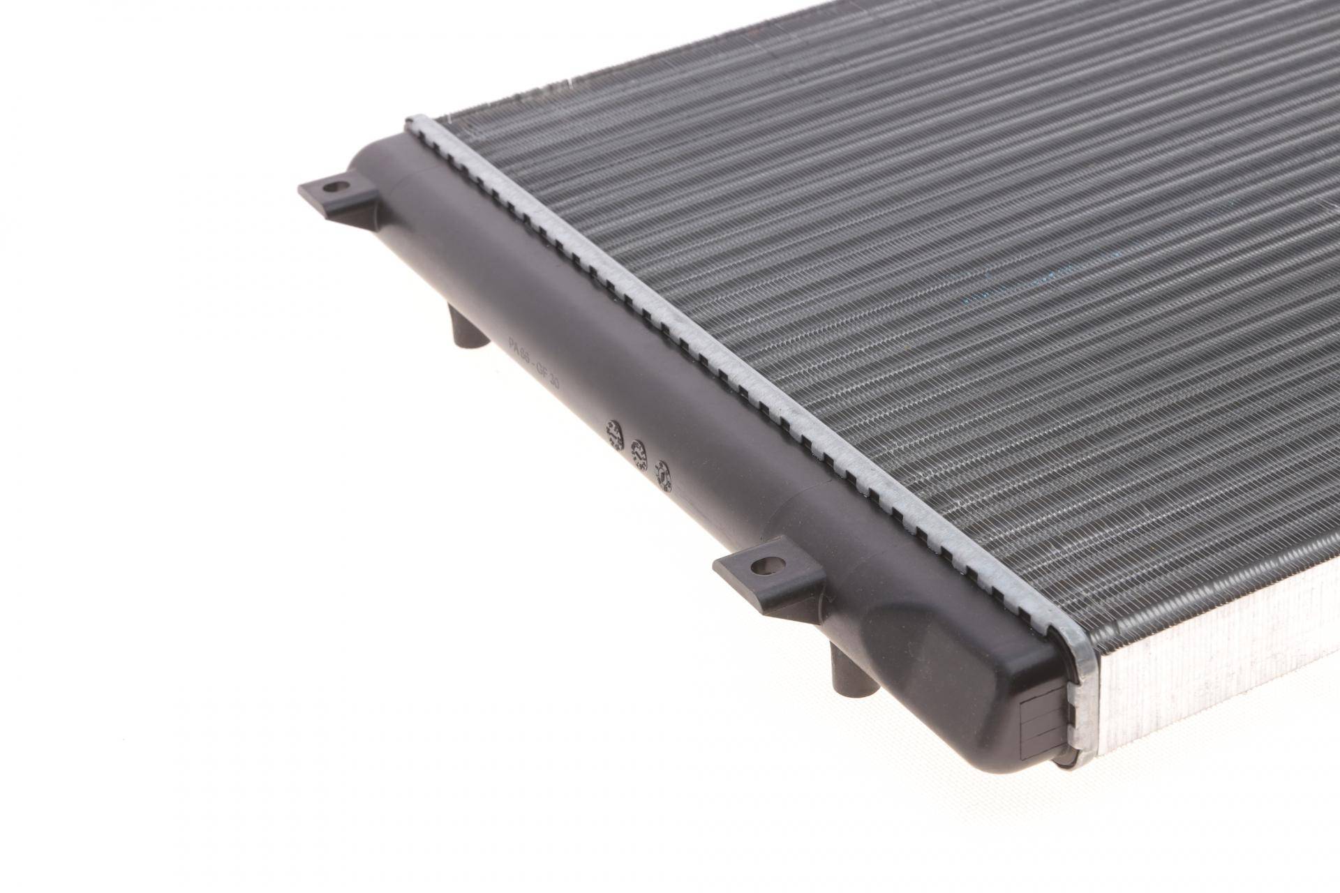 Радіатор охолодження VW Caddy III 1.9TDI BJB (+/- AC)