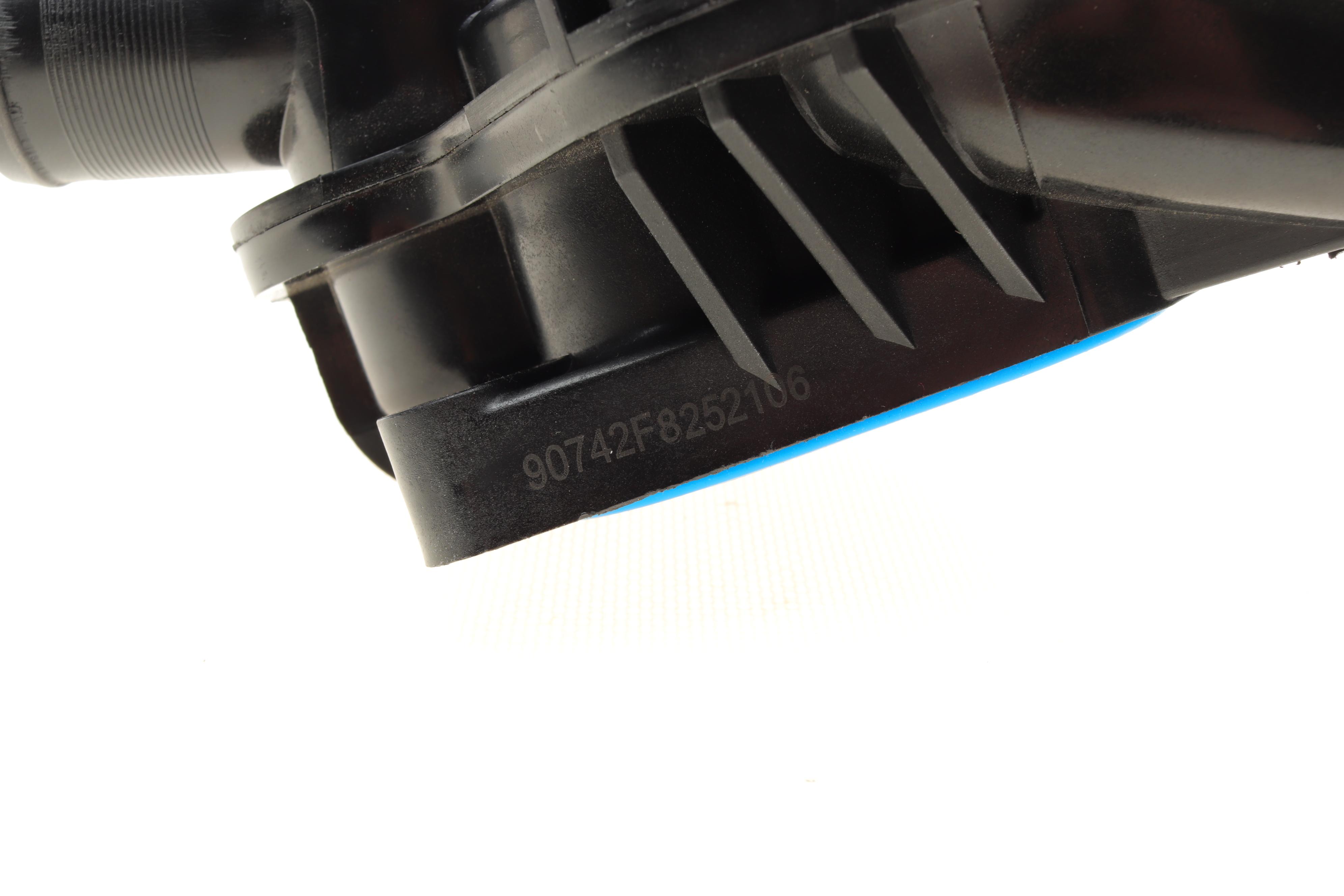 Термостат Citroen Berlingo/C3/C4/Peugeot Partner 1.4/1.6 09- (з датчиком)