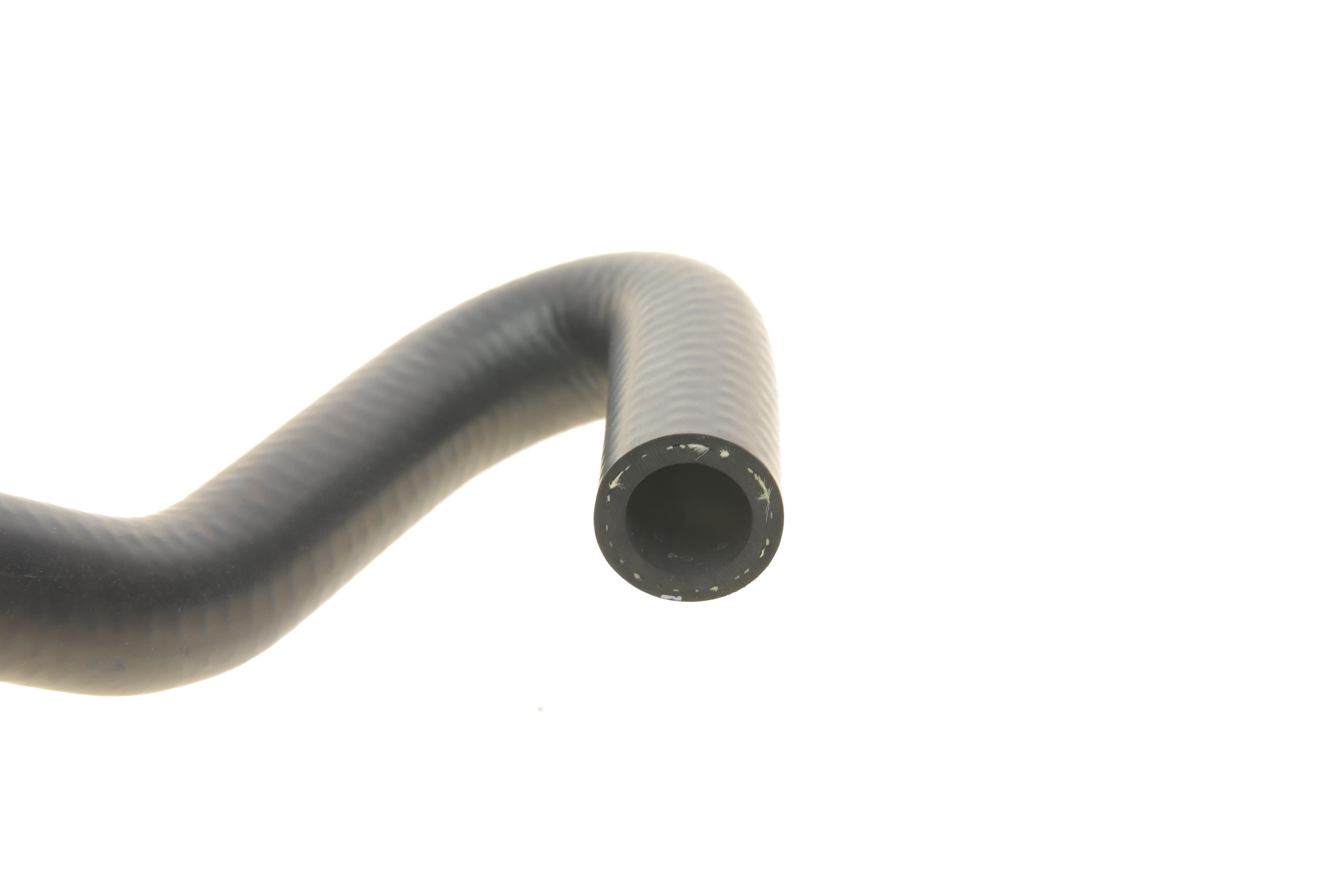 Патрубок радіатора Audi A4/A6/VW Passat 1.6 94-05