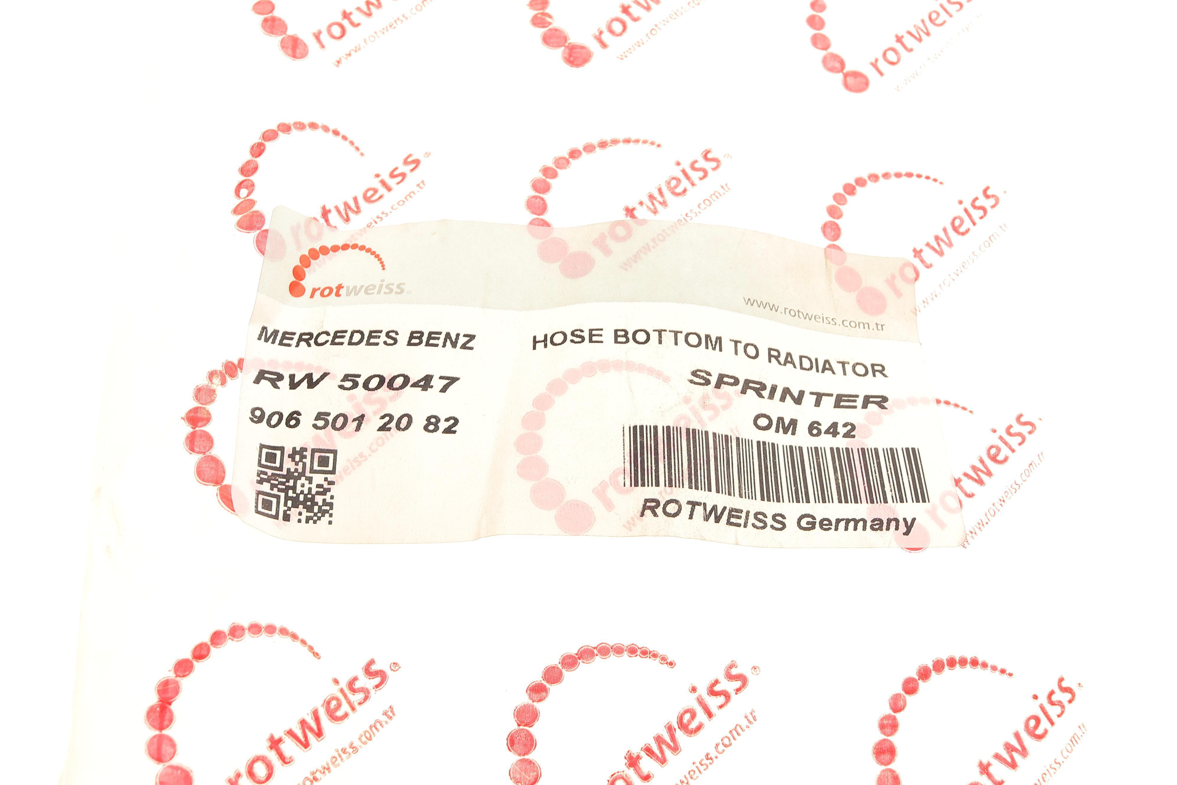 Патрубок системи охолодження MB Sprinter 3.0CDI OM642 (знизу)