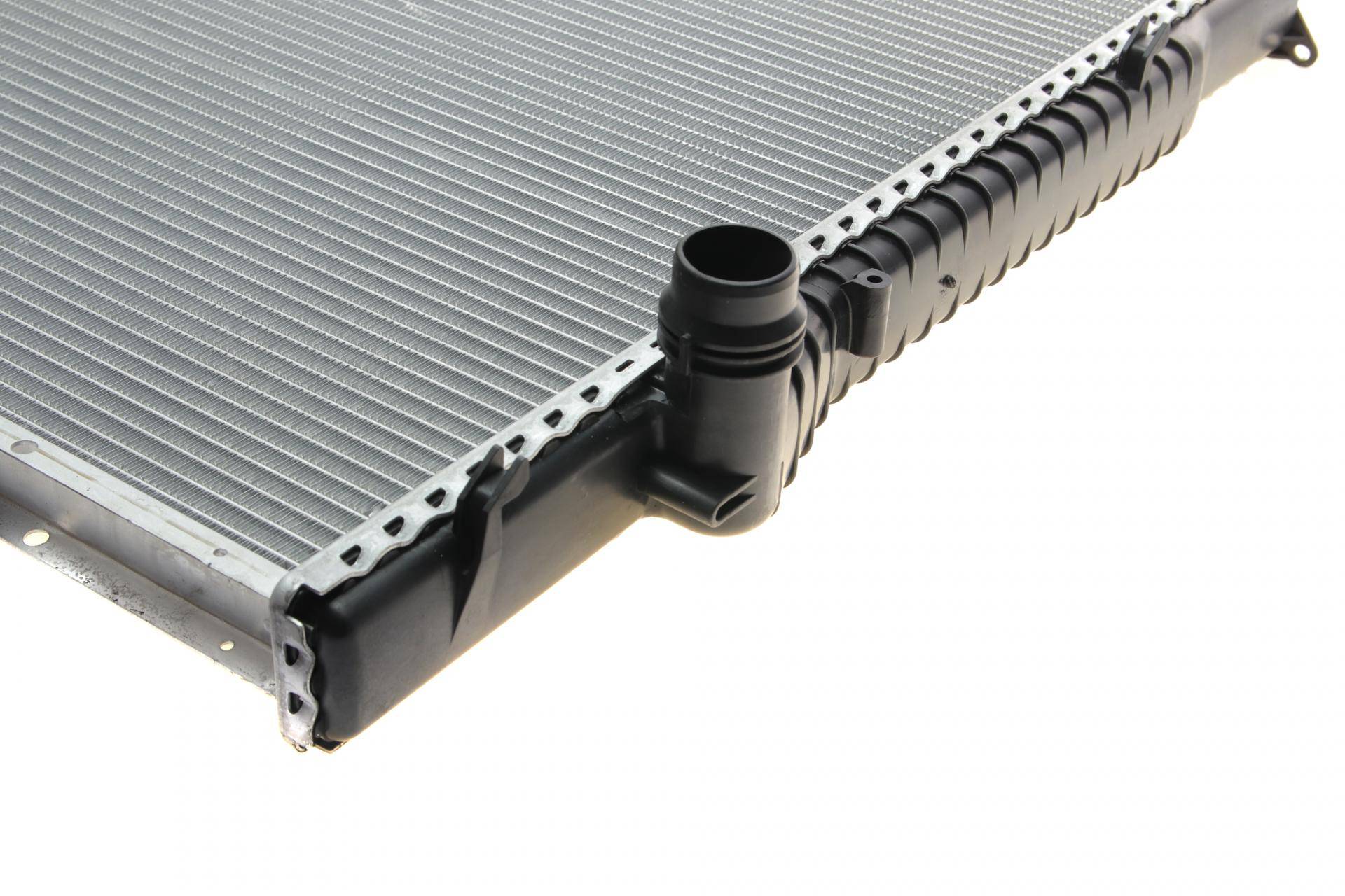 Радіатор охолодження BMW X5 (E53) 3.0d/3.0/4.4i 00-06 (M57/M54/M62)