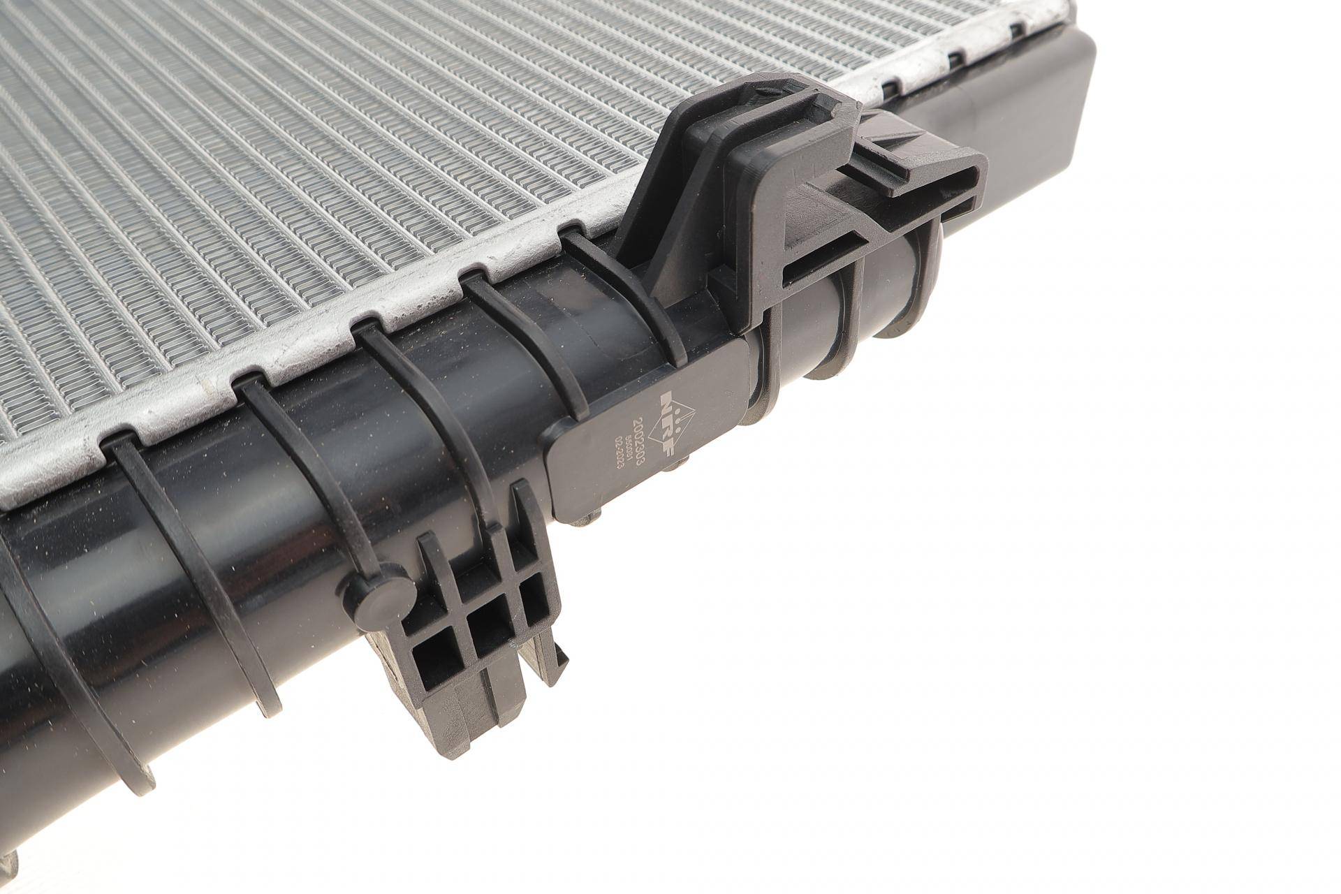 Радіатор охолодження Audi A3/Q3/Seat Leon/Skoda Kodiaq/Octavia/VW Golf/Passat 2.0TDI 12-