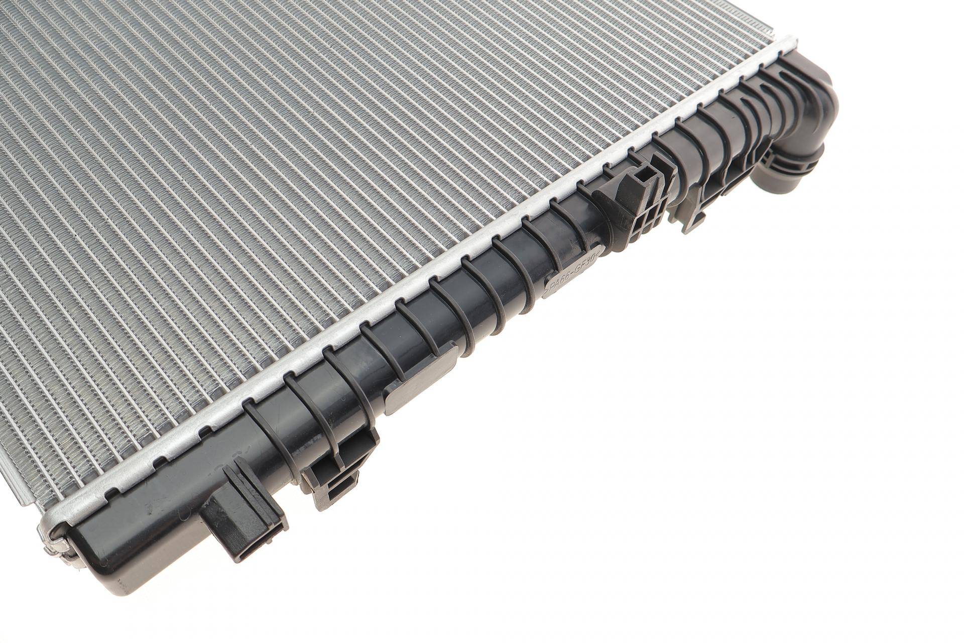 Радіатор охолодження Audi A3/Q3/Seat Leon/Skoda Kodiaq/Octavia/VW Golf/Passat 2.0TDI 12-