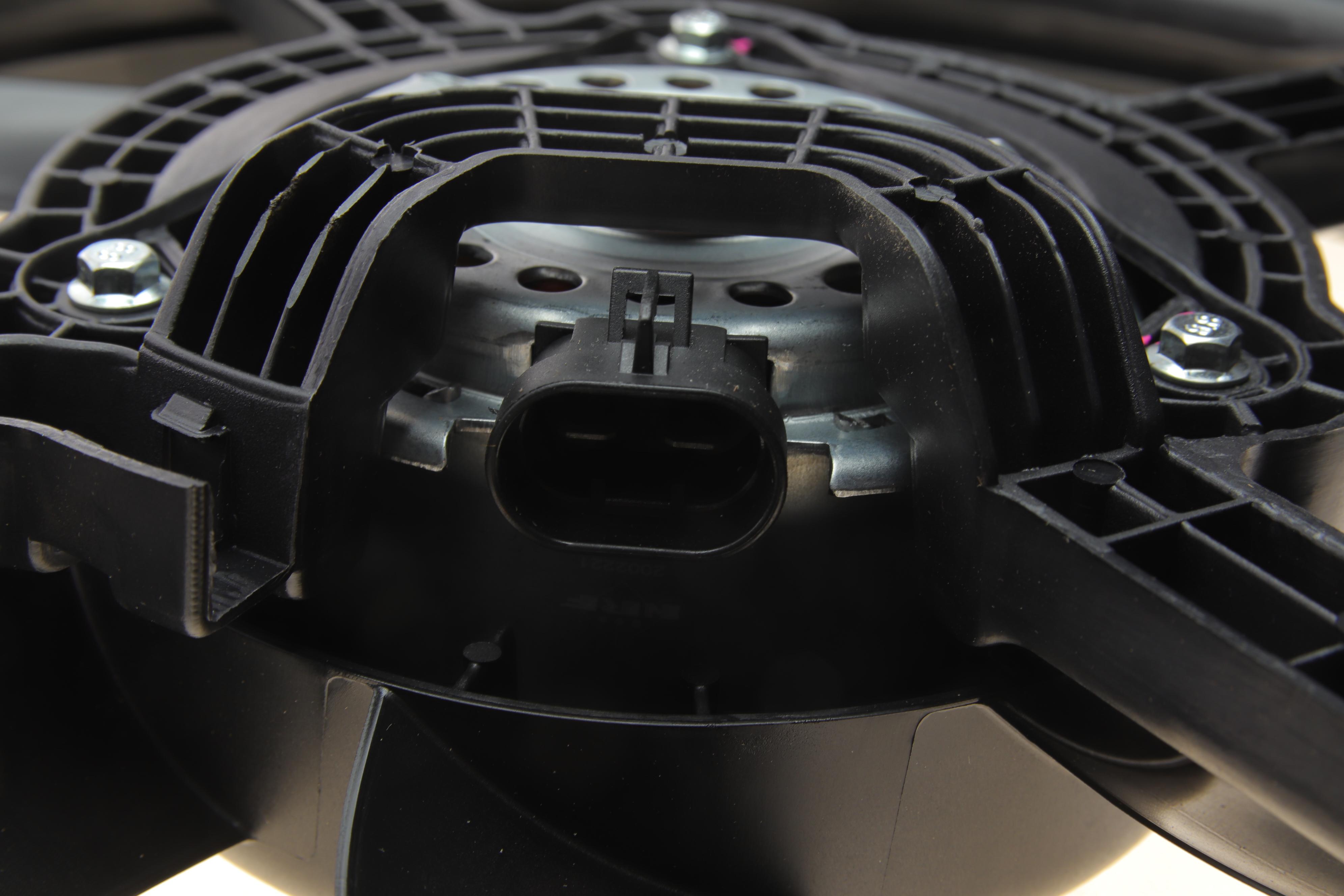 Вентилятор радіатора (електричний) Citroen Nemo/Peugeot Bipper 1.3/1.4 HDi 08-