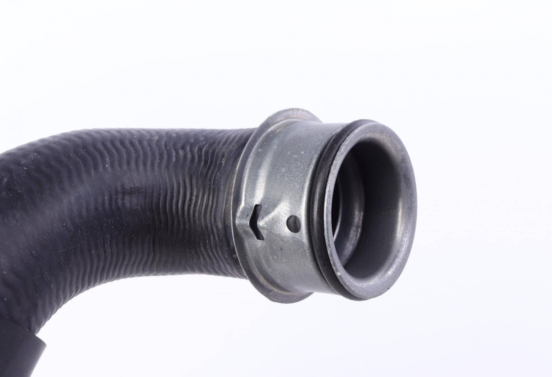 Патрубок радіатора (нижній) MB C-class (CL203/S203/W203) 2.2D 00-07