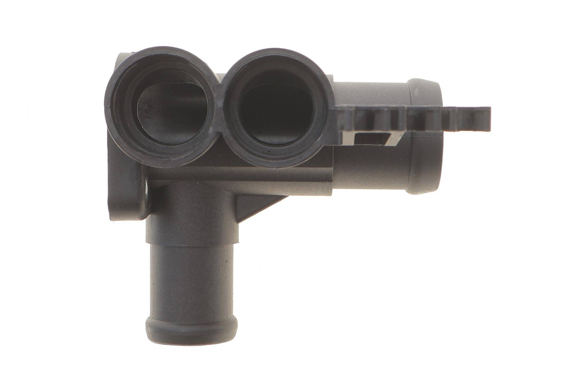 Фланець системи охолодження Audi 80/100/A6 1.6/2.0i 90-98