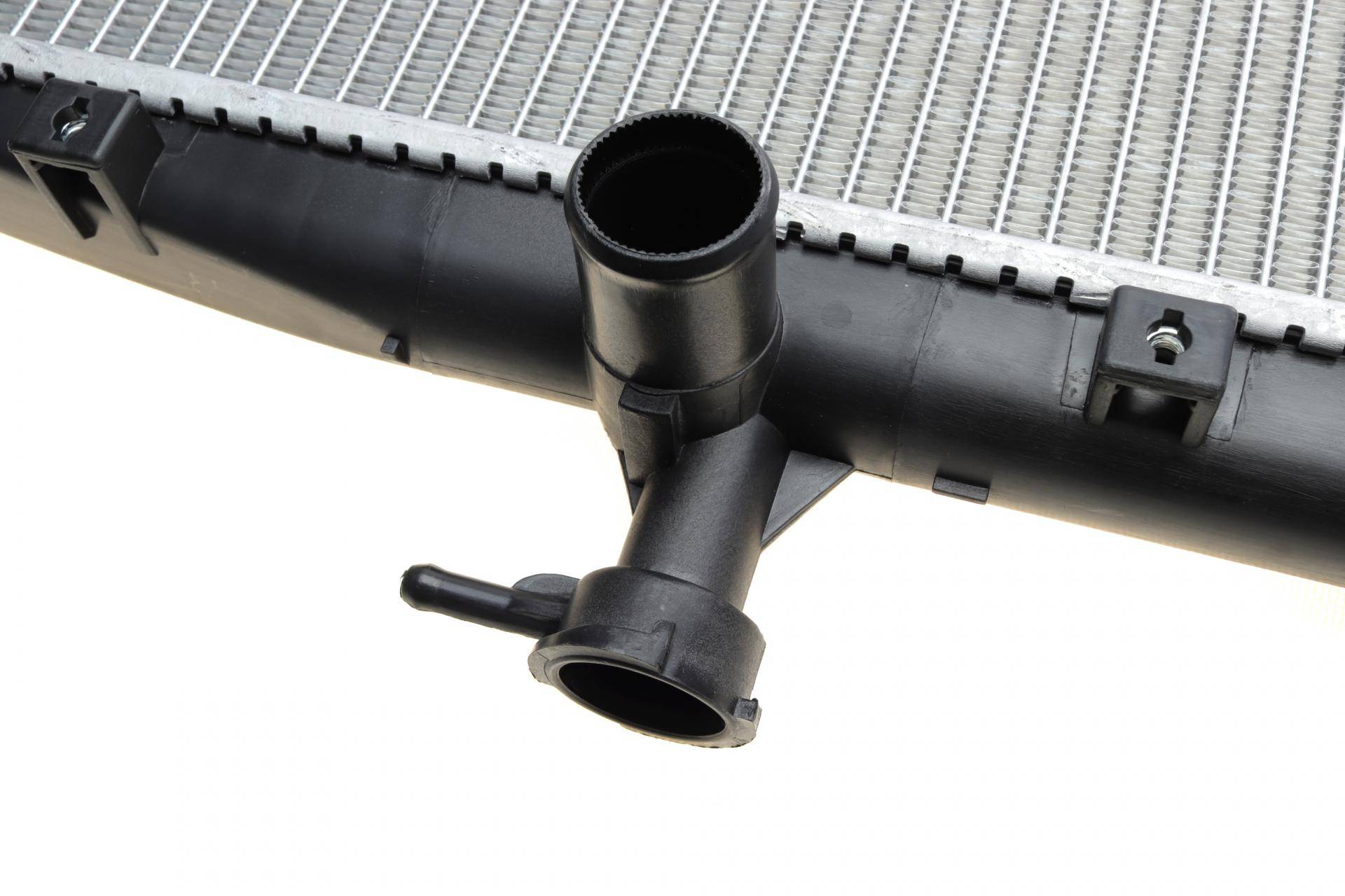 Радіатор охолодження Hyundai Santa Fe 2.2CRDi/2.7 06-12