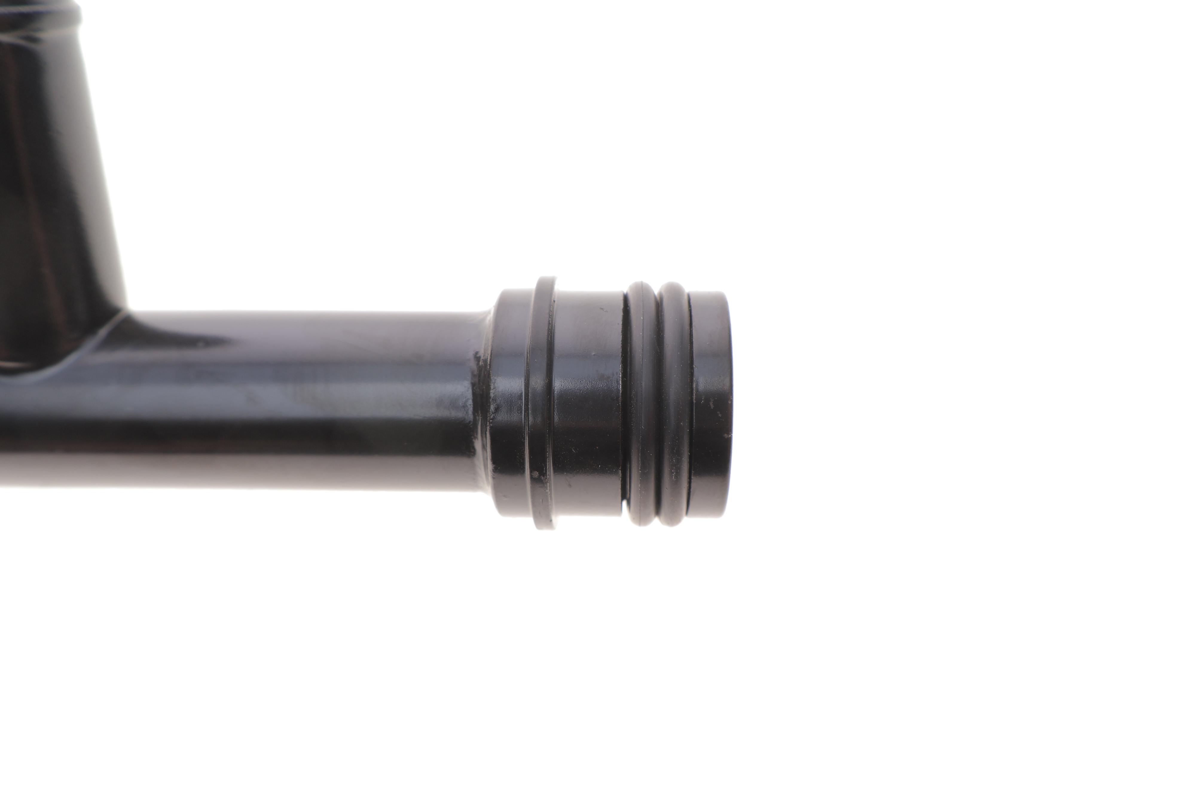 Патрубок системи охолодження VW Caddy III 1.9 TDI 04-10