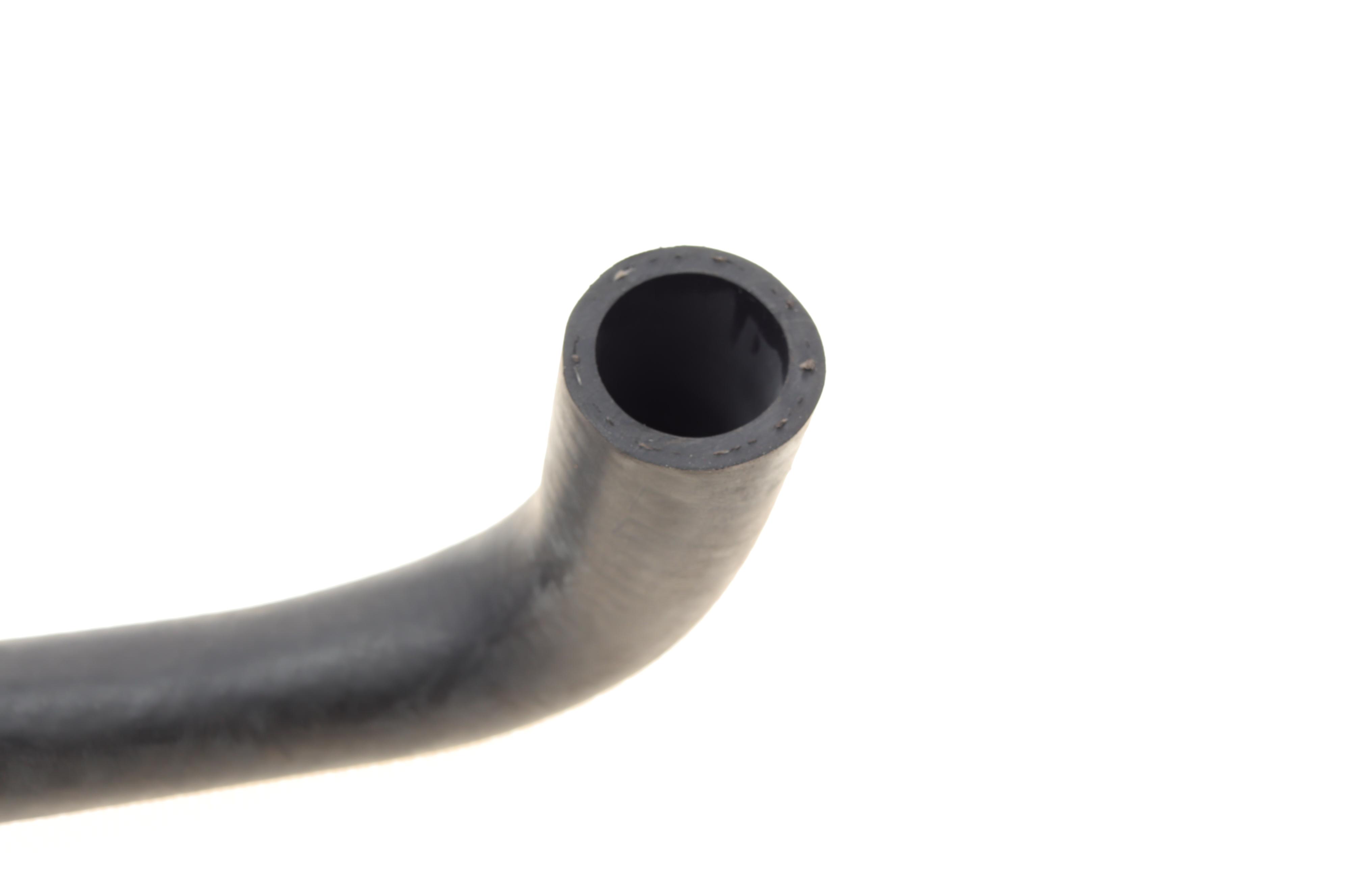 Патрубок системи охолодження Ford Transit 2.4 TDCi 06-14