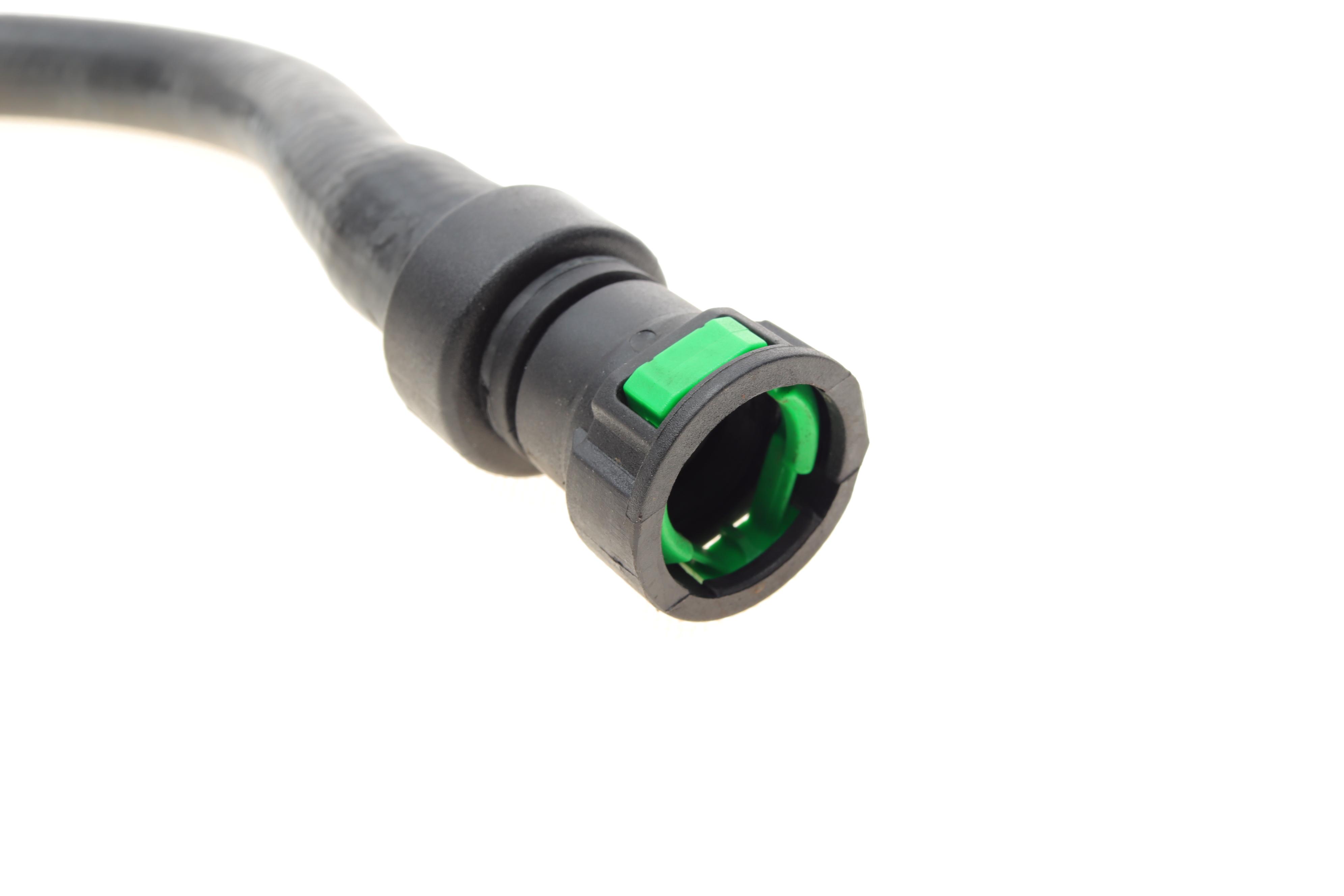 Патрубок системи охолодження Ford Transit 2.4 TDCi 06-14