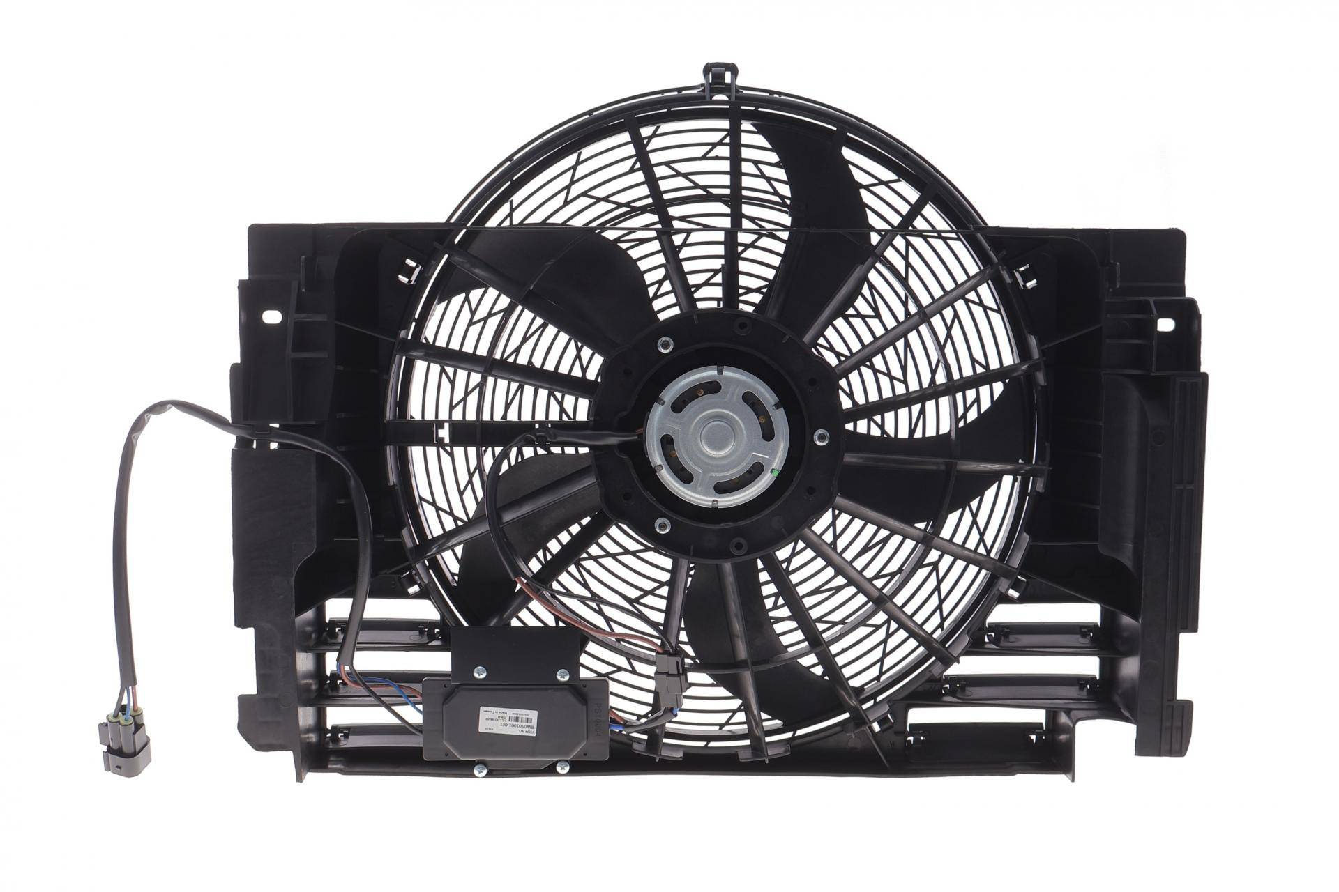 Вентилятор радіатора BMW X5 3.0d 01- (з дифузором)