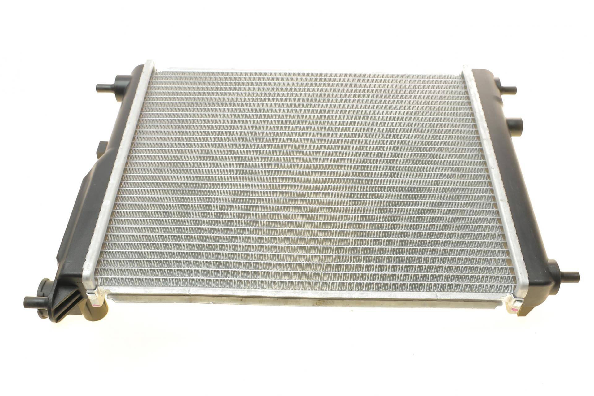 Радіатор охолодження Hyundai Getz 1.1-1.4 02-10