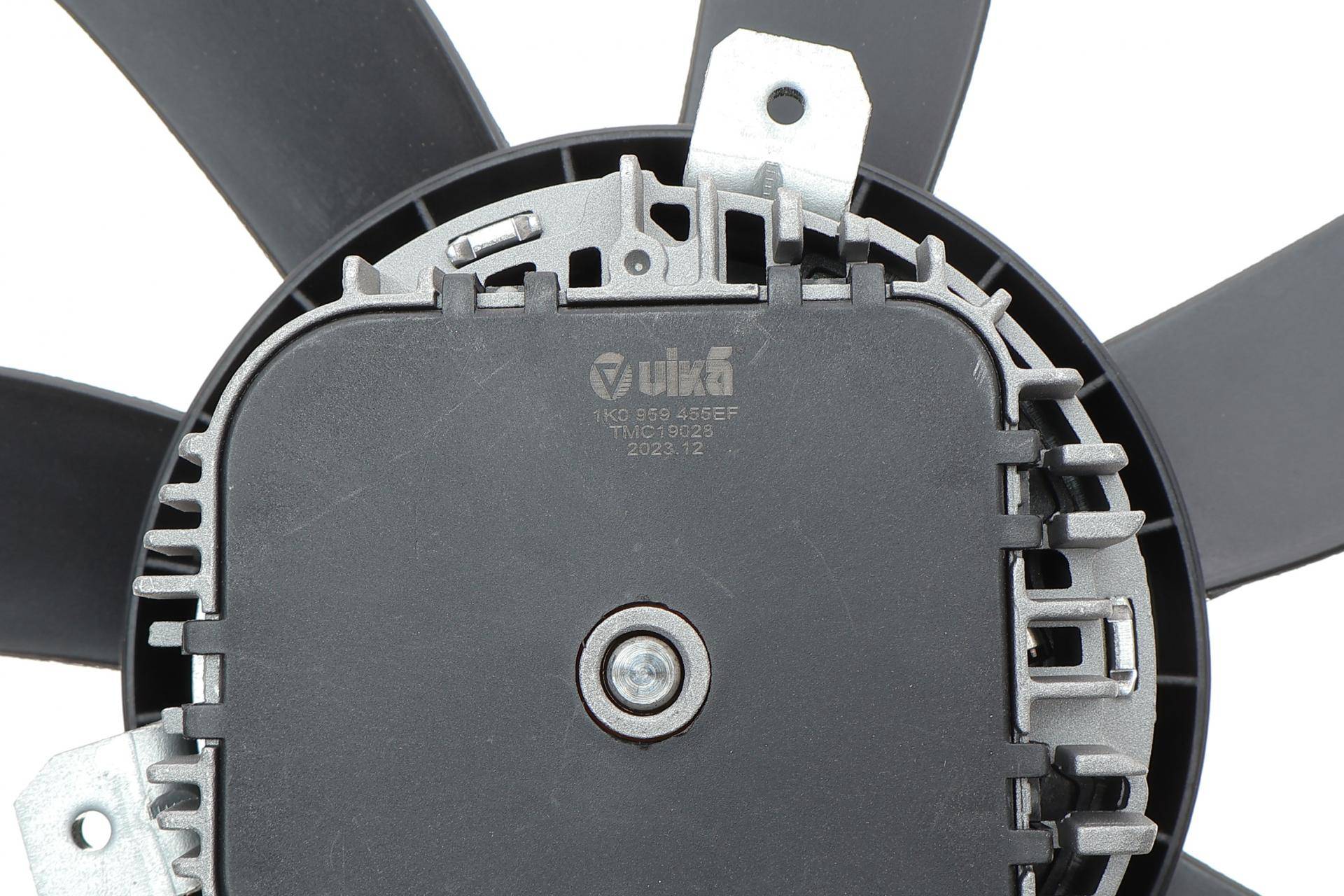 Вентилятор радіатора (електричний) VW Caddy III 04-15