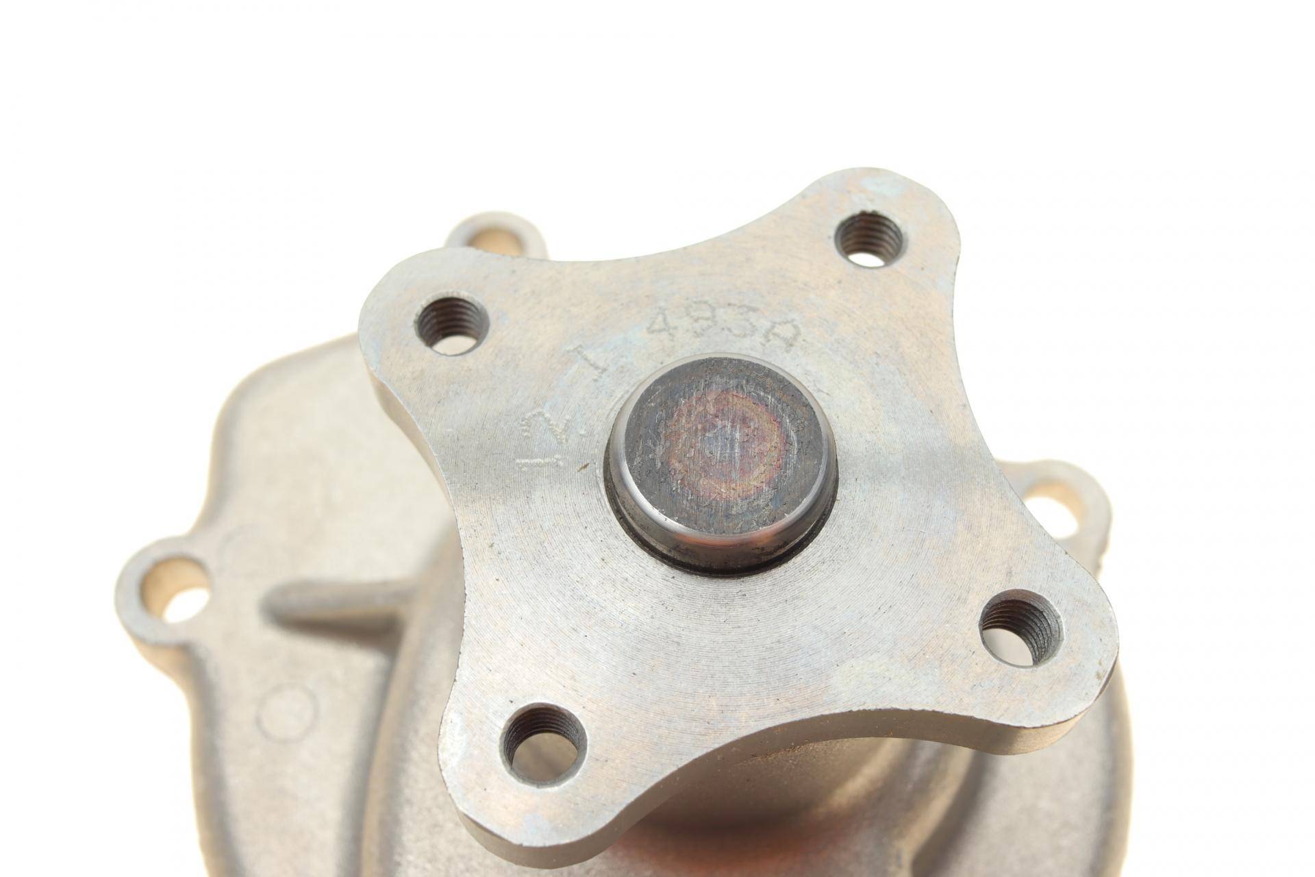 Помпа води Nissan Almera 1.4/1.6 95-00/Primera 1.6 96-02/Sunny 1.4/1.6 90-95 (B/B) (6 лоп)