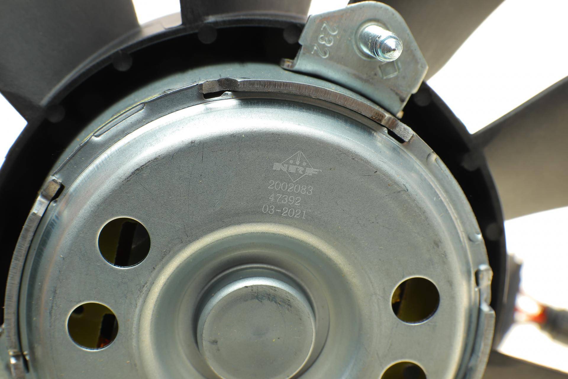 Вентилятор радіатора VW Golf 1.8T/2.3/2.8/1.9TDI 00-05/Audi A3 1.8T 96-03