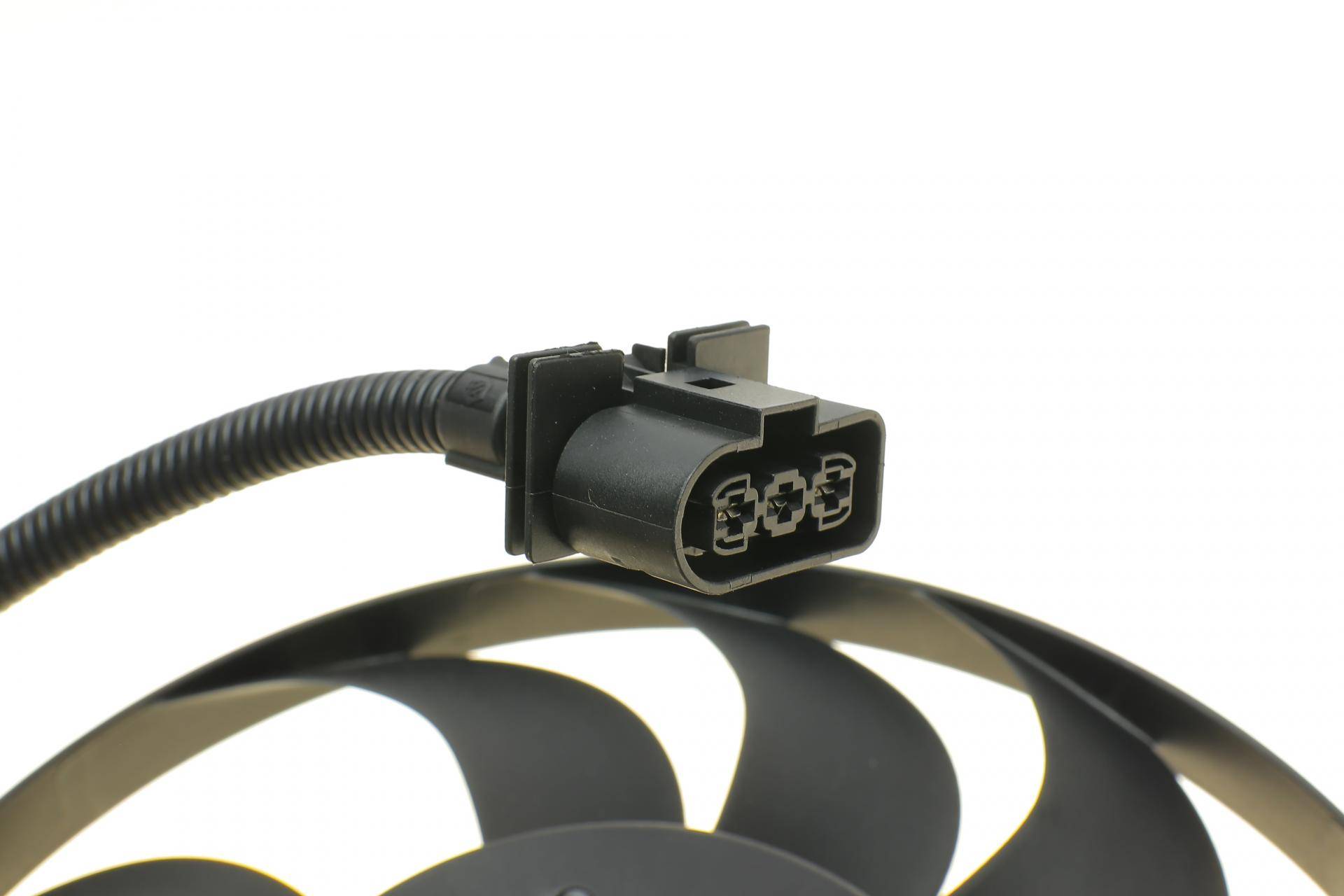 Вентилятор радіатора VW Golf 1.8T/2.3/2.8/1.9TDI 00-05/Audi A3 1.8T 96-03