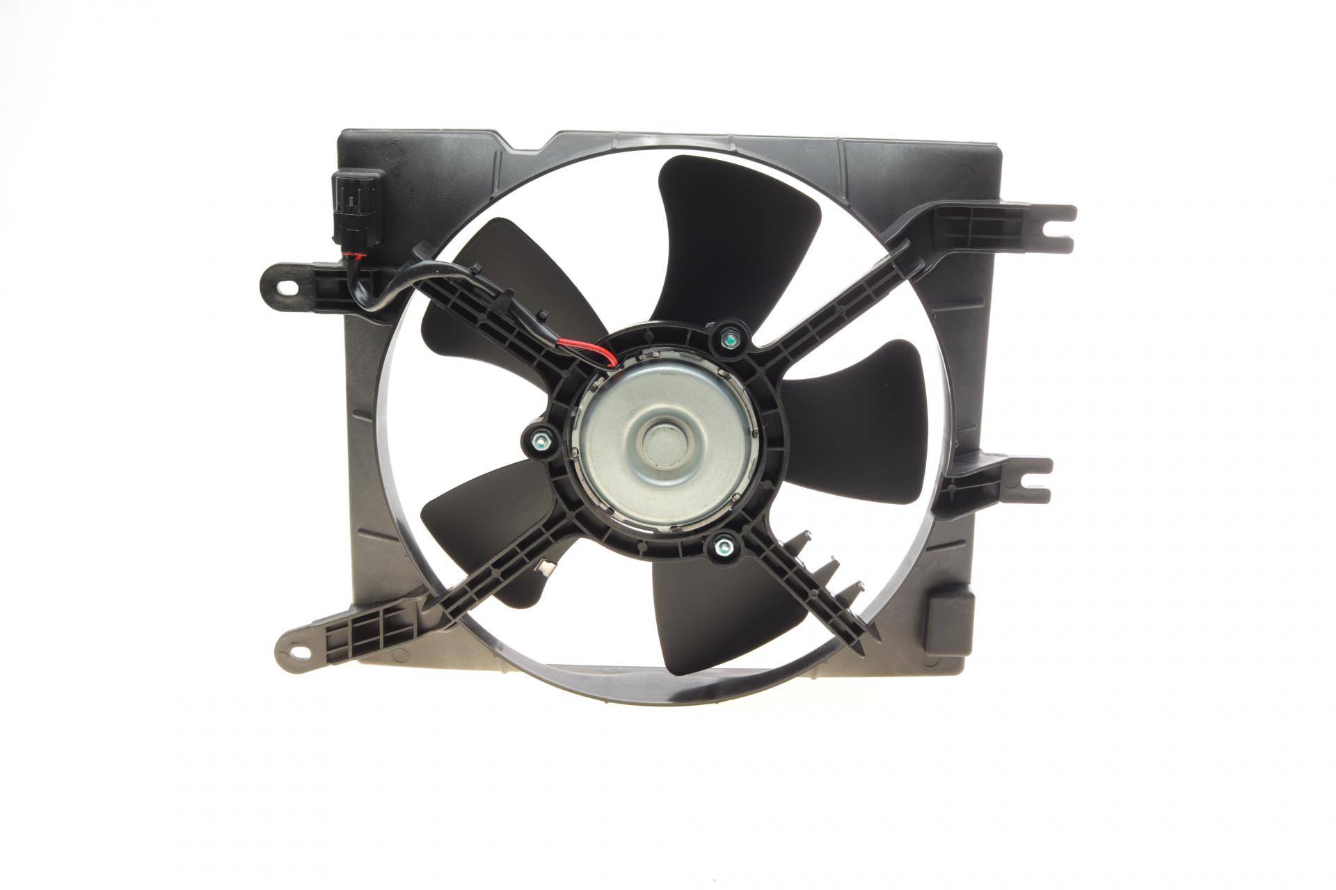 Вентилятор радіатора Chevrolet Lacetti/Nubira 1.4-2.0 05- (з дифузором)