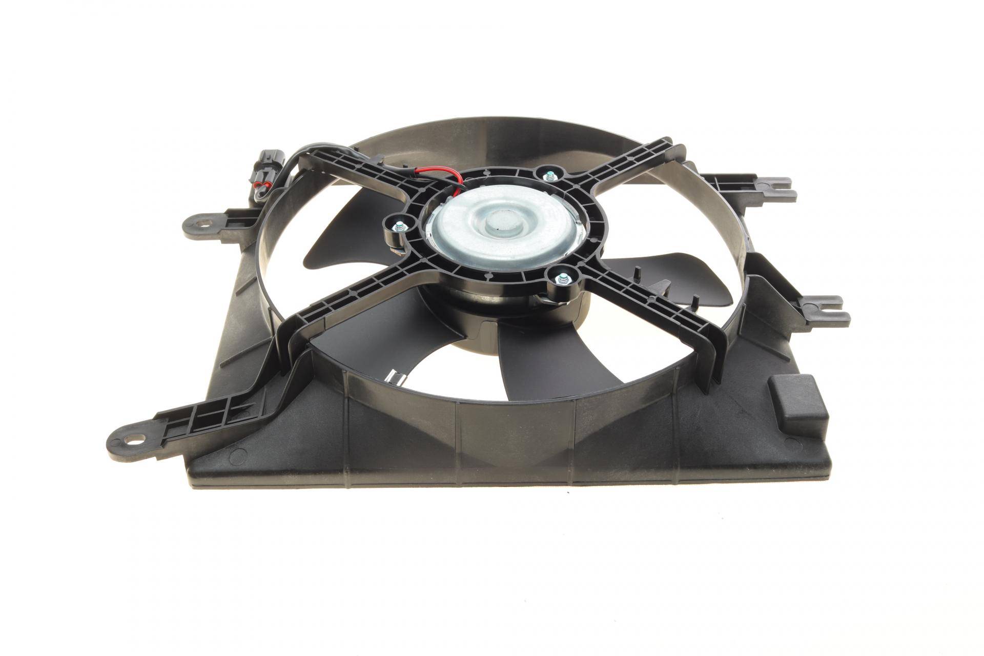Вентилятор радіатора Chevrolet Lacetti/Nubira 1.4-2.0 05- (з дифузором)