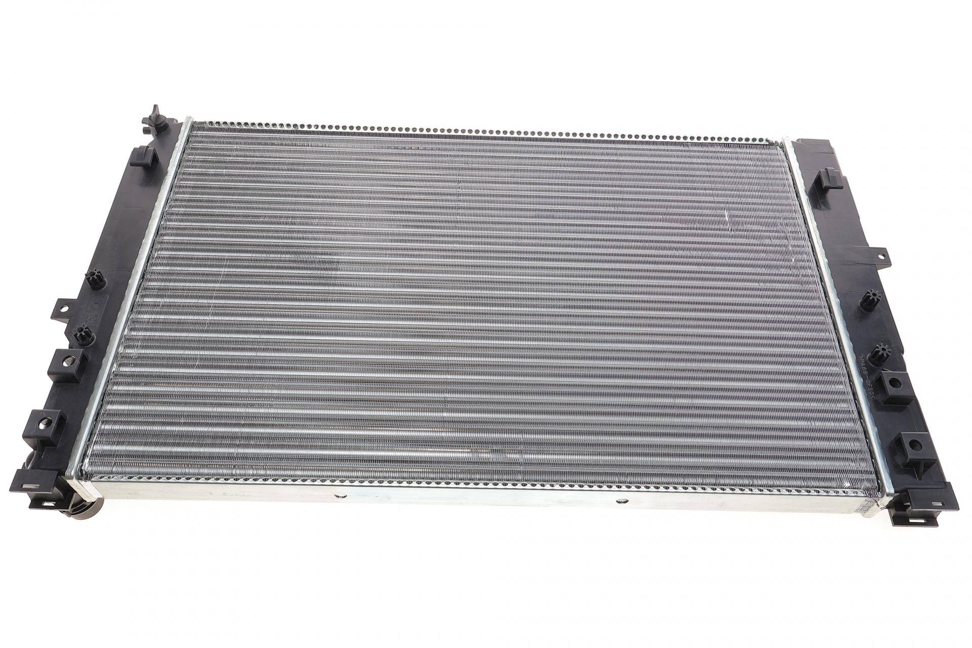 Радіатор охолодження Audi A4/A6/VW Passat 94-05