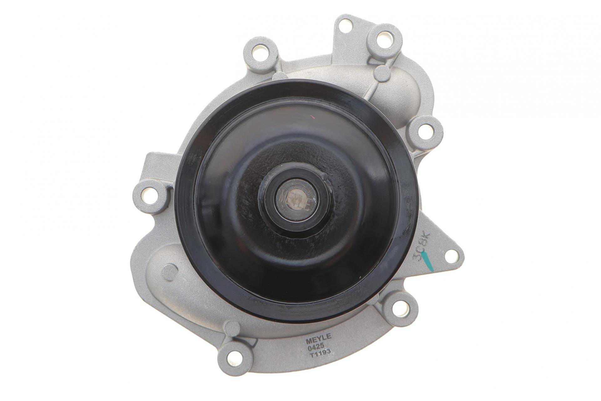 Помпа води MB Sprinter 318CDI OM642 06- (7 ребер)