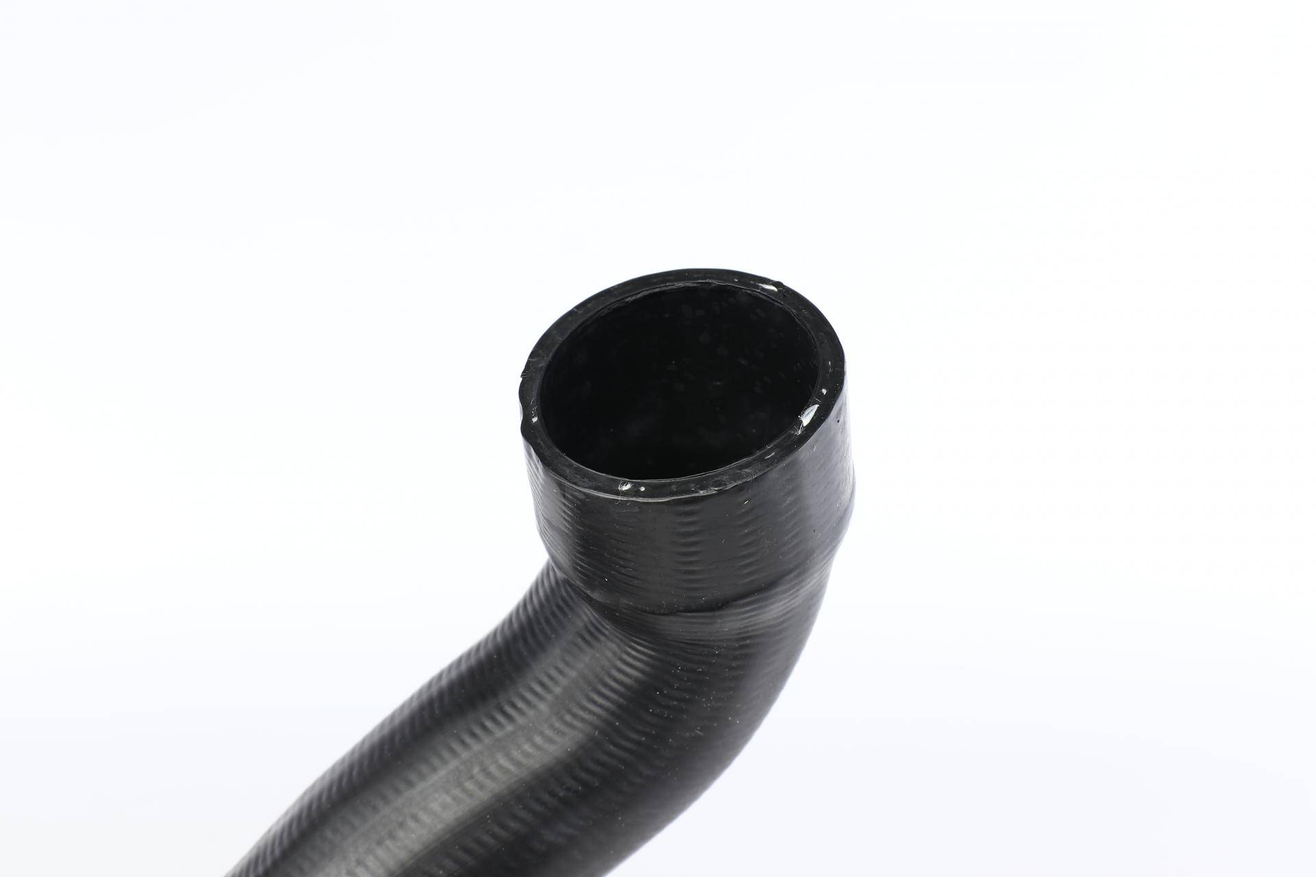 Патрубок радіатора (верхній) MB M-class (W163) 3.2/3.7 98-05