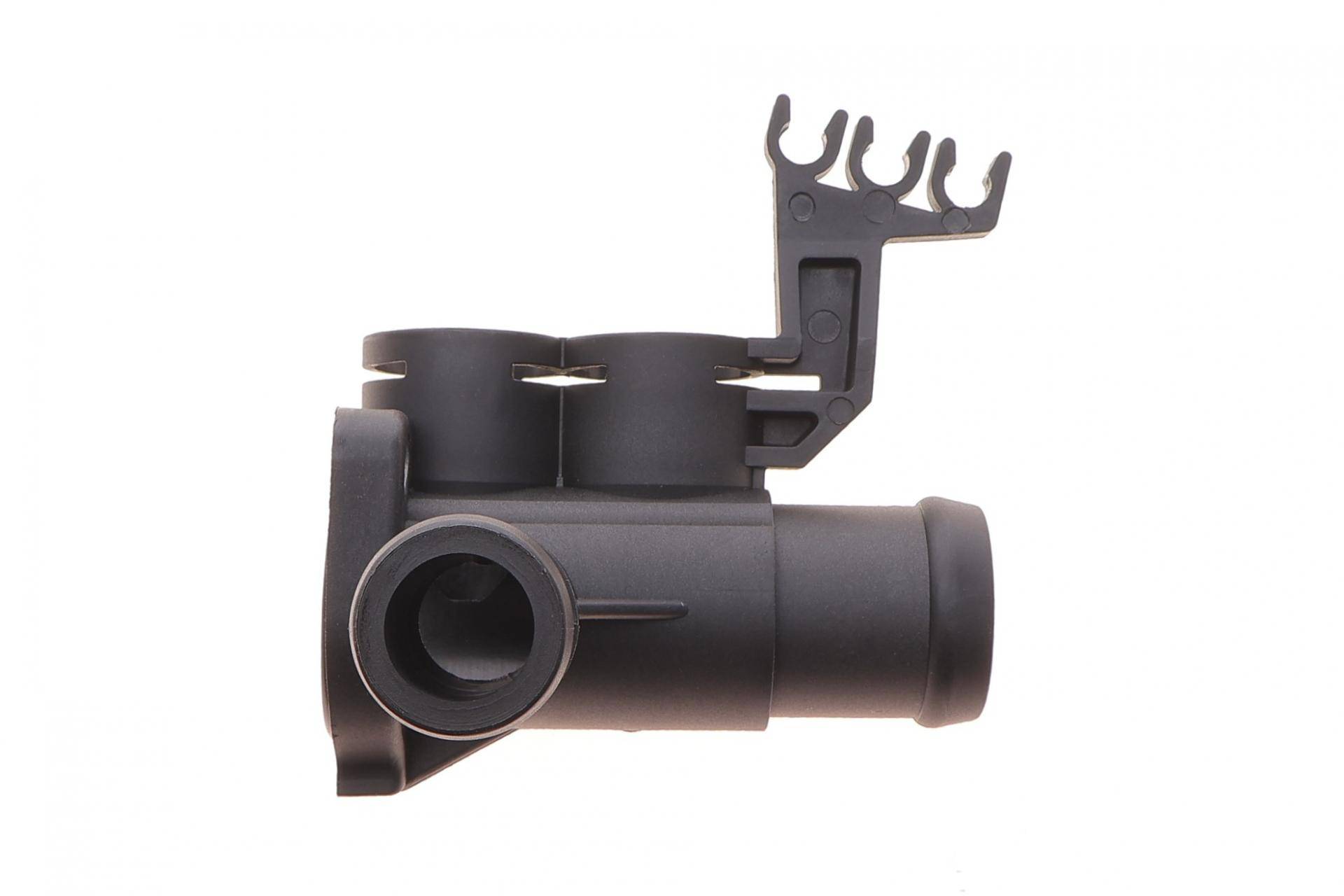 Фланець системи охолодження Audi 80/100/A6 1.6/2.0i 90-98