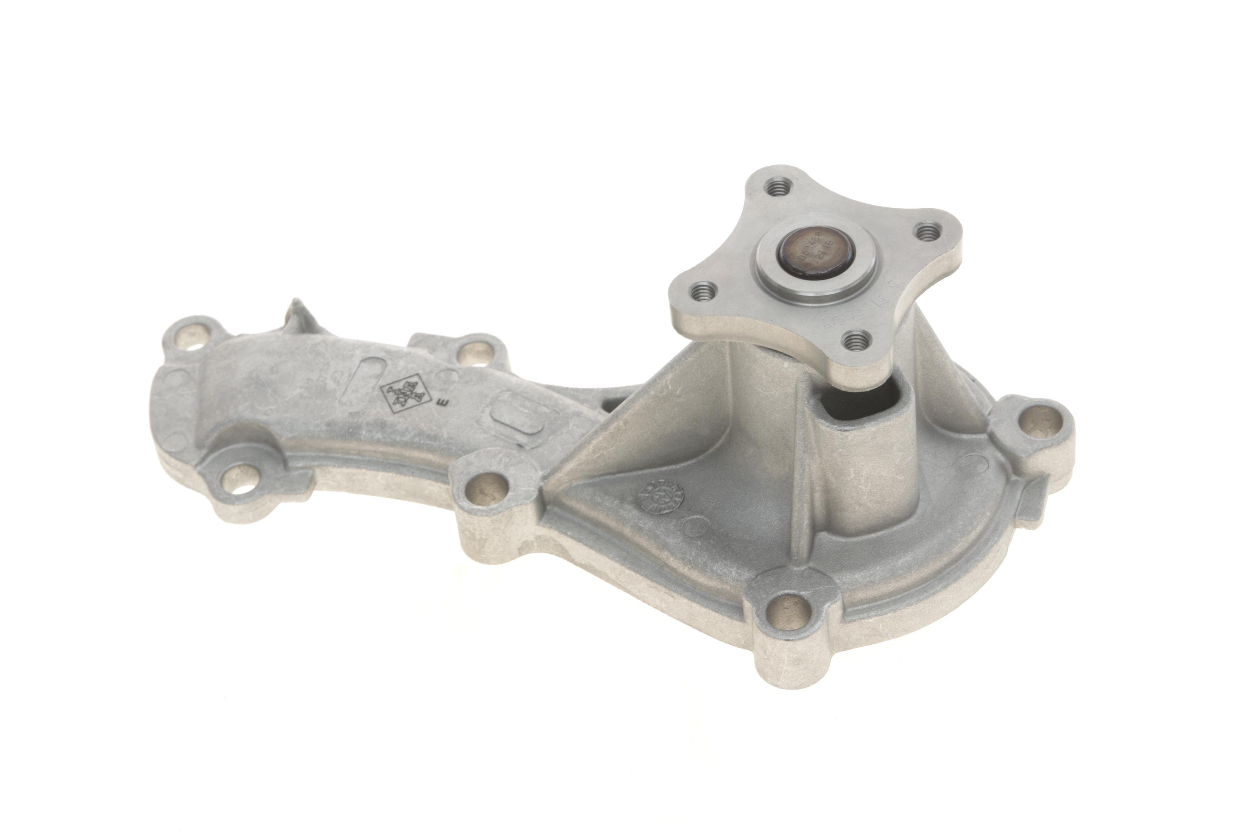 Помпа води Nissan Almera 1.5/1.8 00-/Primera 1.6/1.8 96-