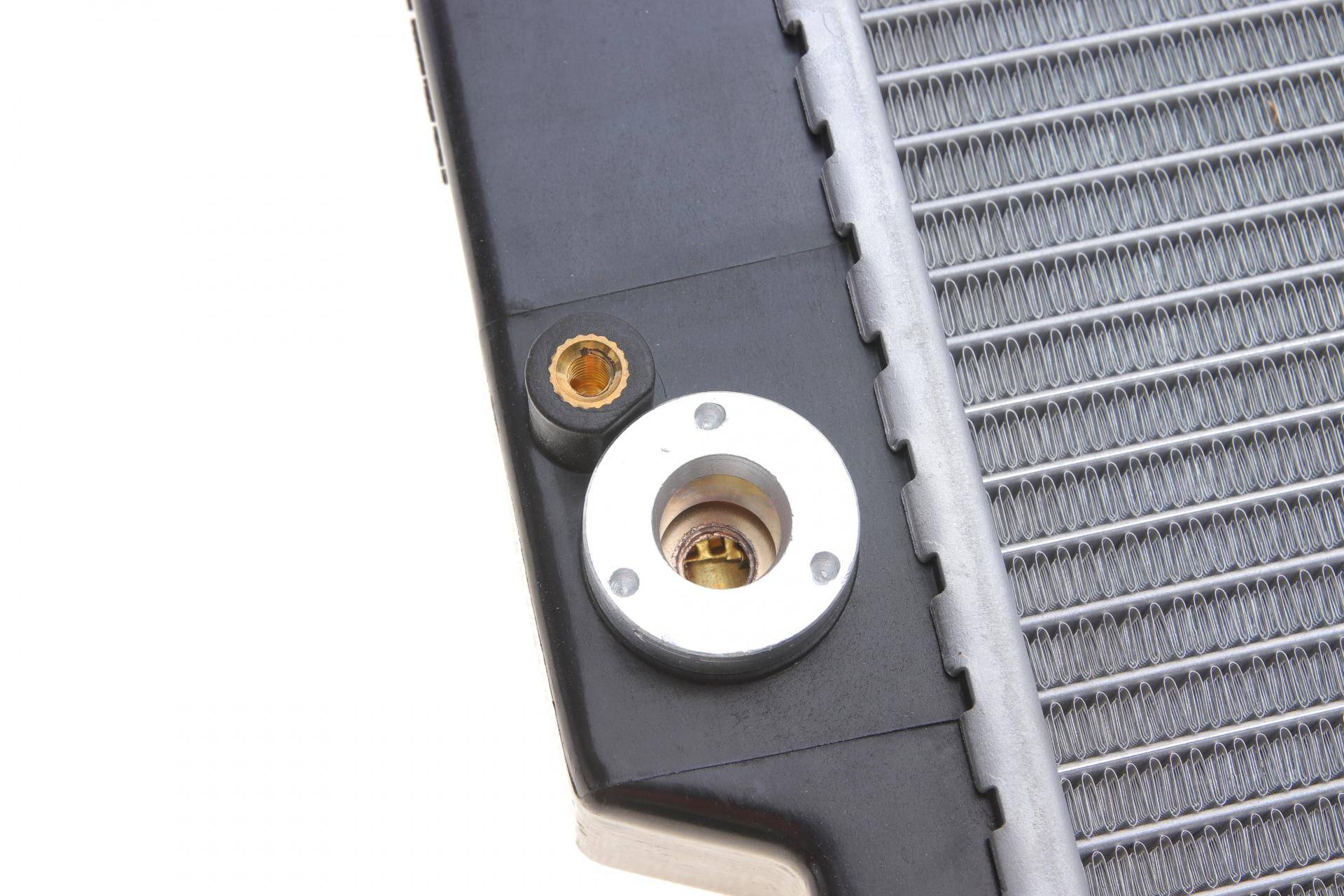 Радіатор охолодження Audi 80/Coupe 1.9D/2.0 89-96