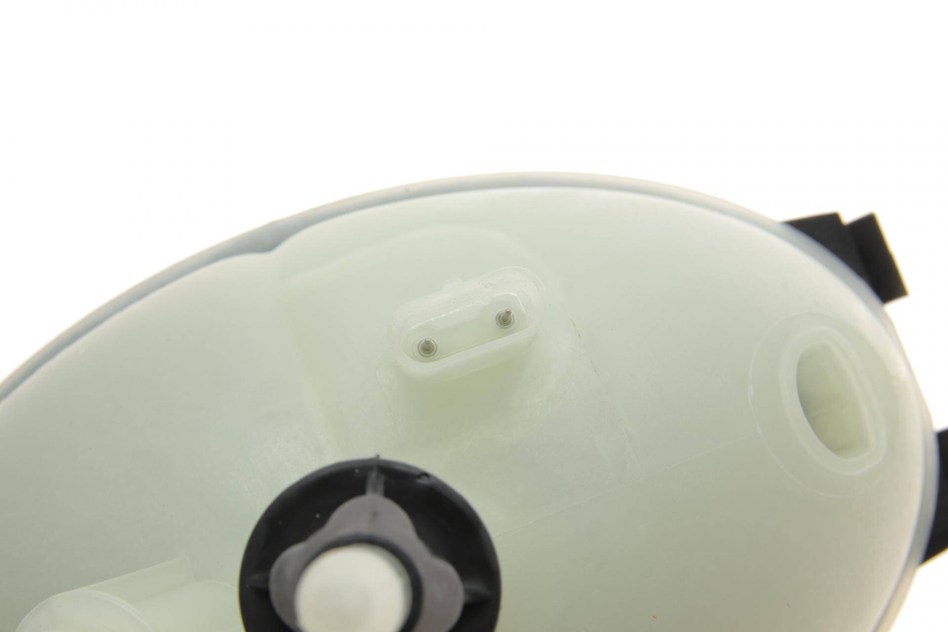 Бачок розширювальний MB E-class (S212/C207/W212)/C-class (W204/S204) 07-