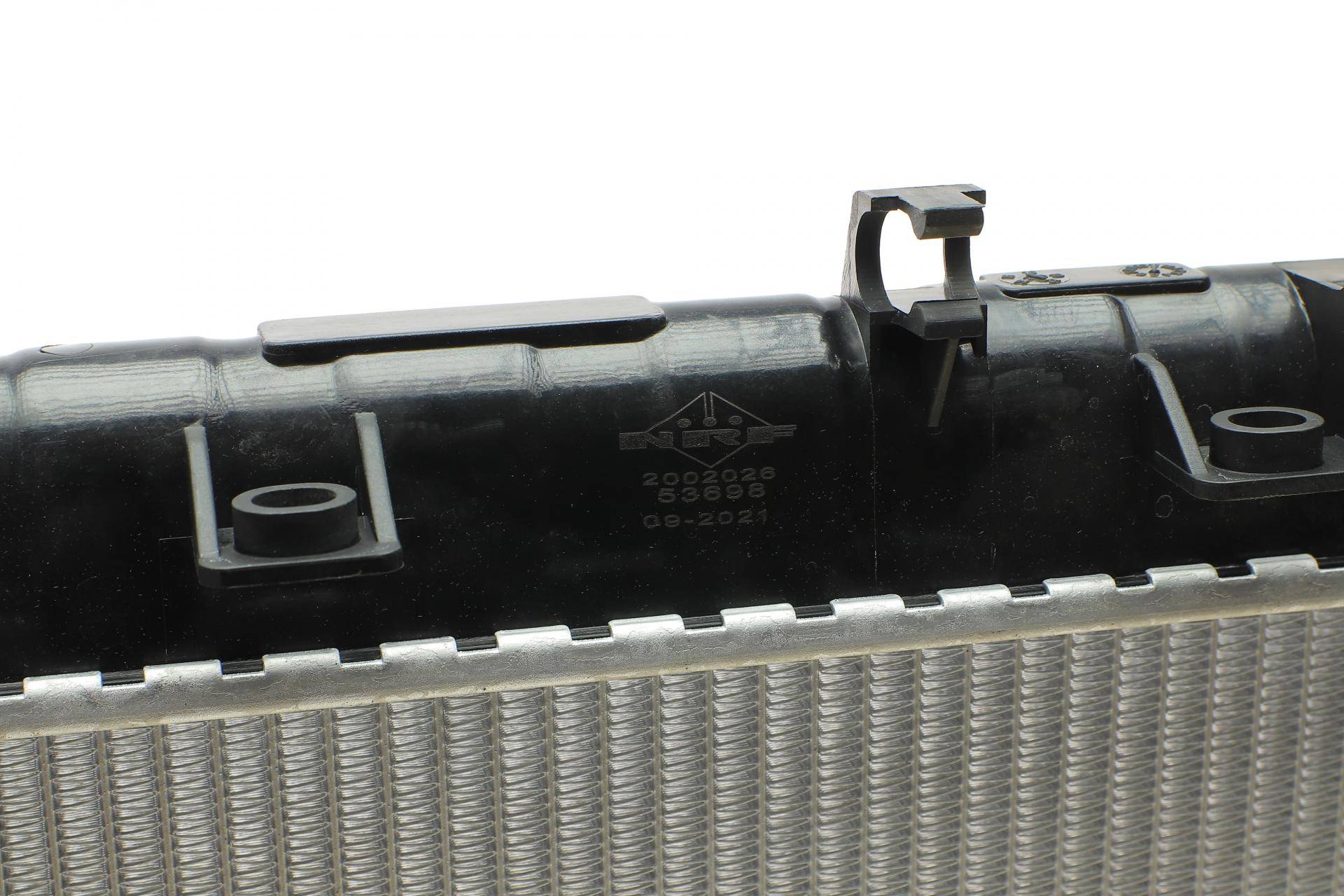 Радіатор охолодження Subaru Impreza/Legacy/Outback 1.5-2.5AWD 98-08