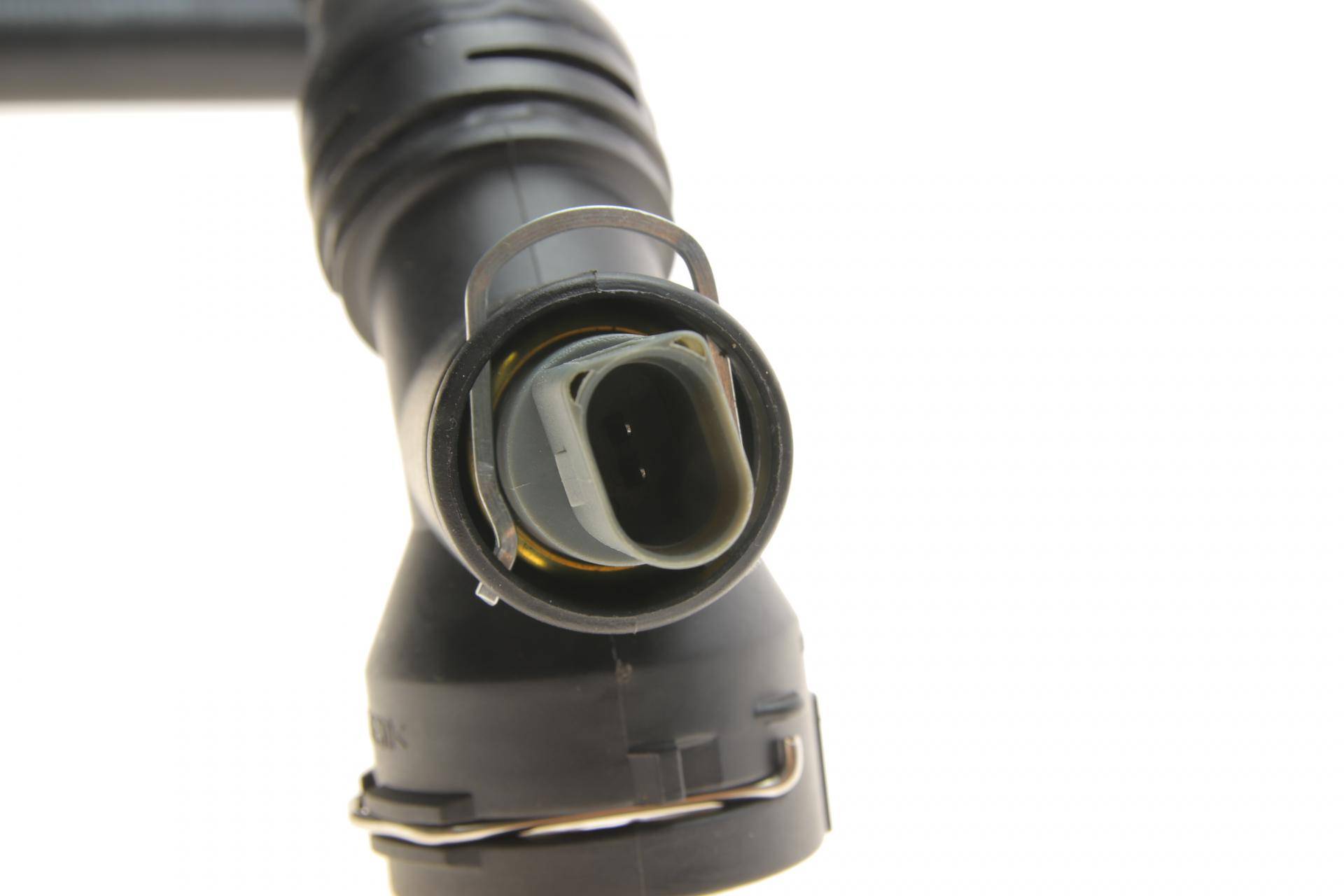 Патрубок радіатора (нижній) Audi A3/Skoda Octavia/VW Caddy/Passat/Touran 1.6/2.0 03-15