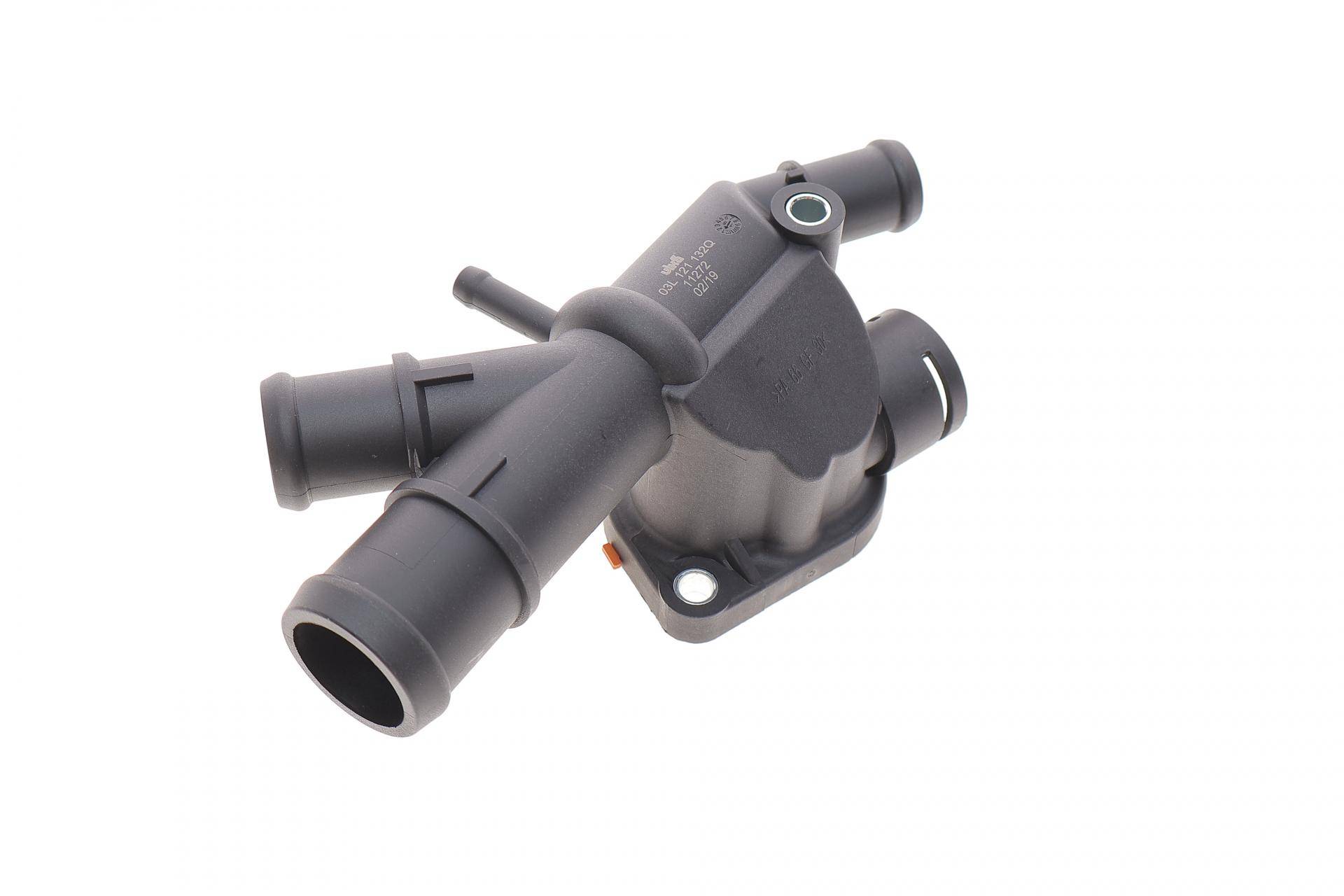 Фланець системи охолодження Skoda Superb/VW Jetta 2.0 TDI 05-