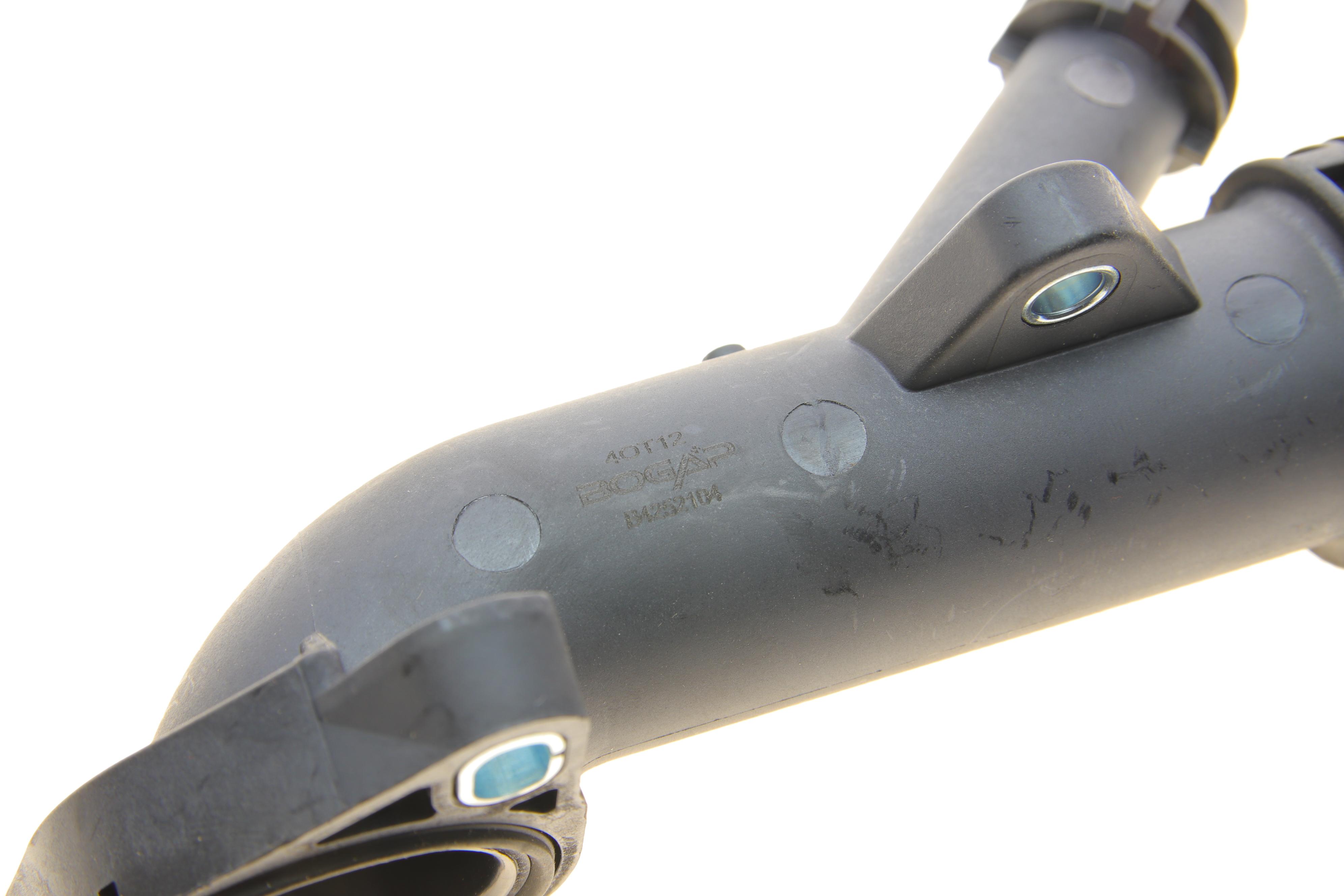 Фланець системи охолодження BMW 3 (E46/E90/E91) 1.6-2.0 98-12