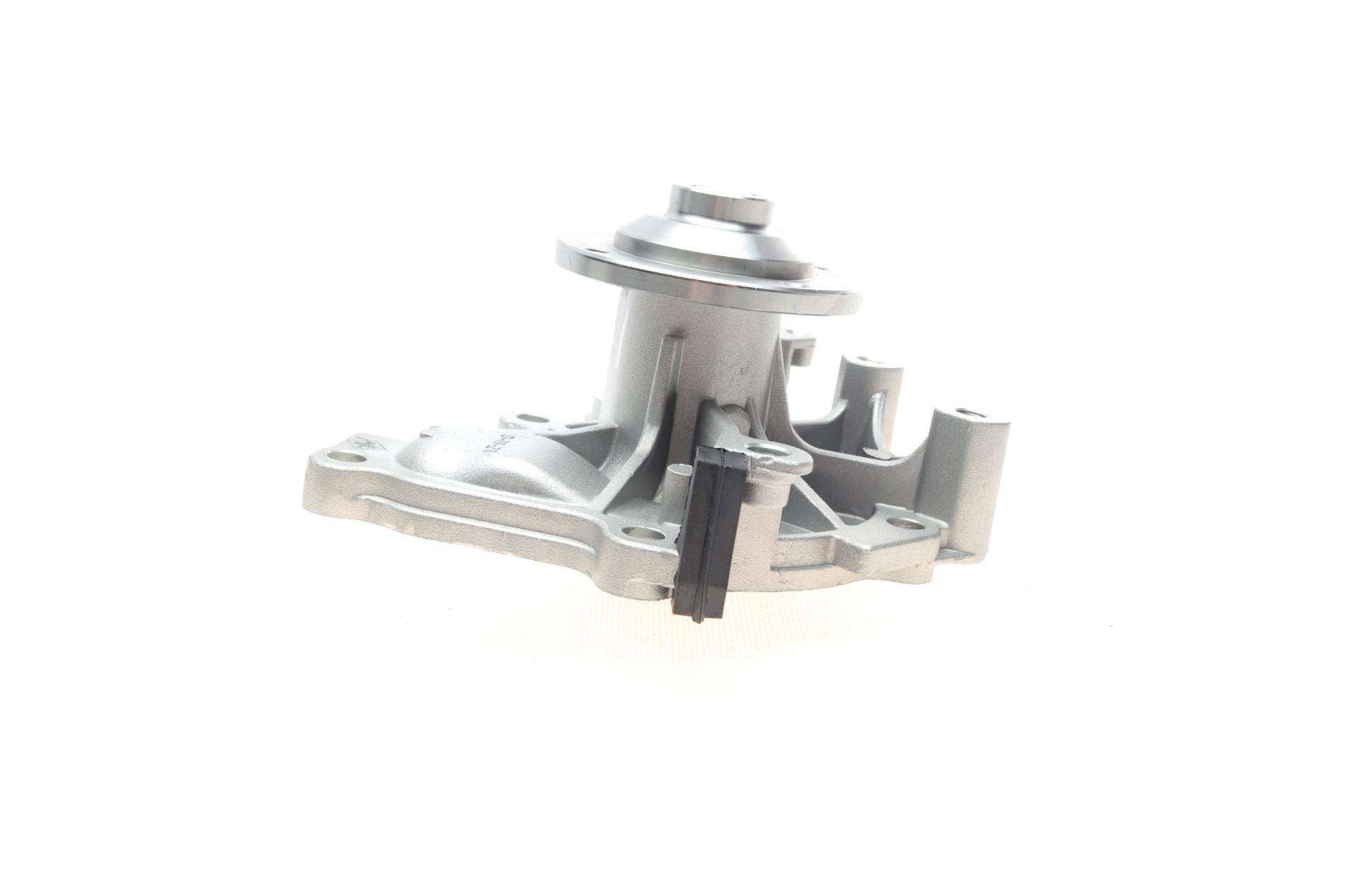 Помпа води Mazda 323/626 1.8-2.0 -02