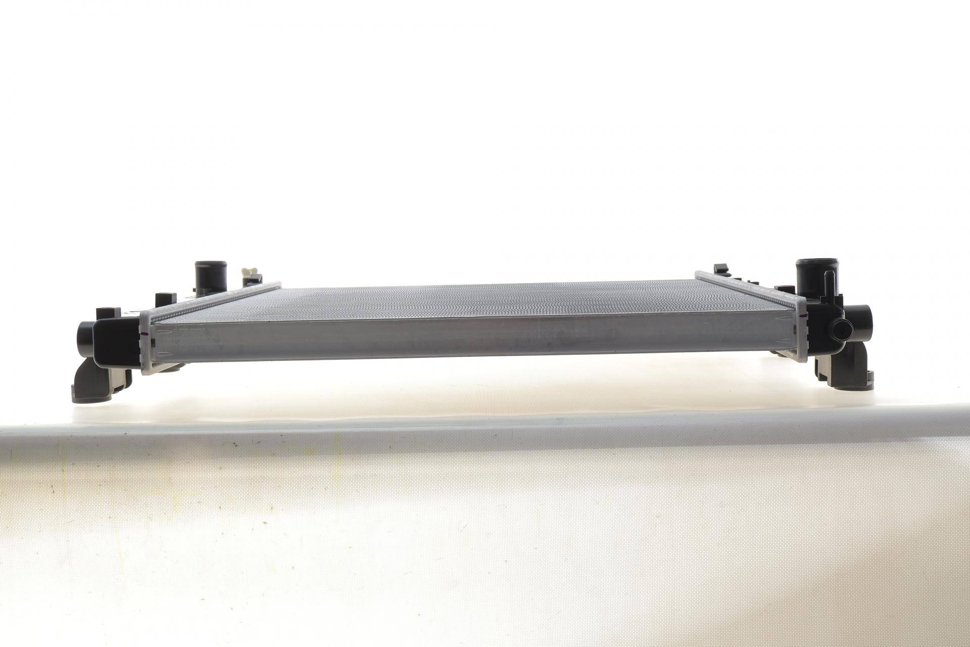 Радіатор охолодження Toyota Land Cruiser Prado 3.0 D-4D 09-