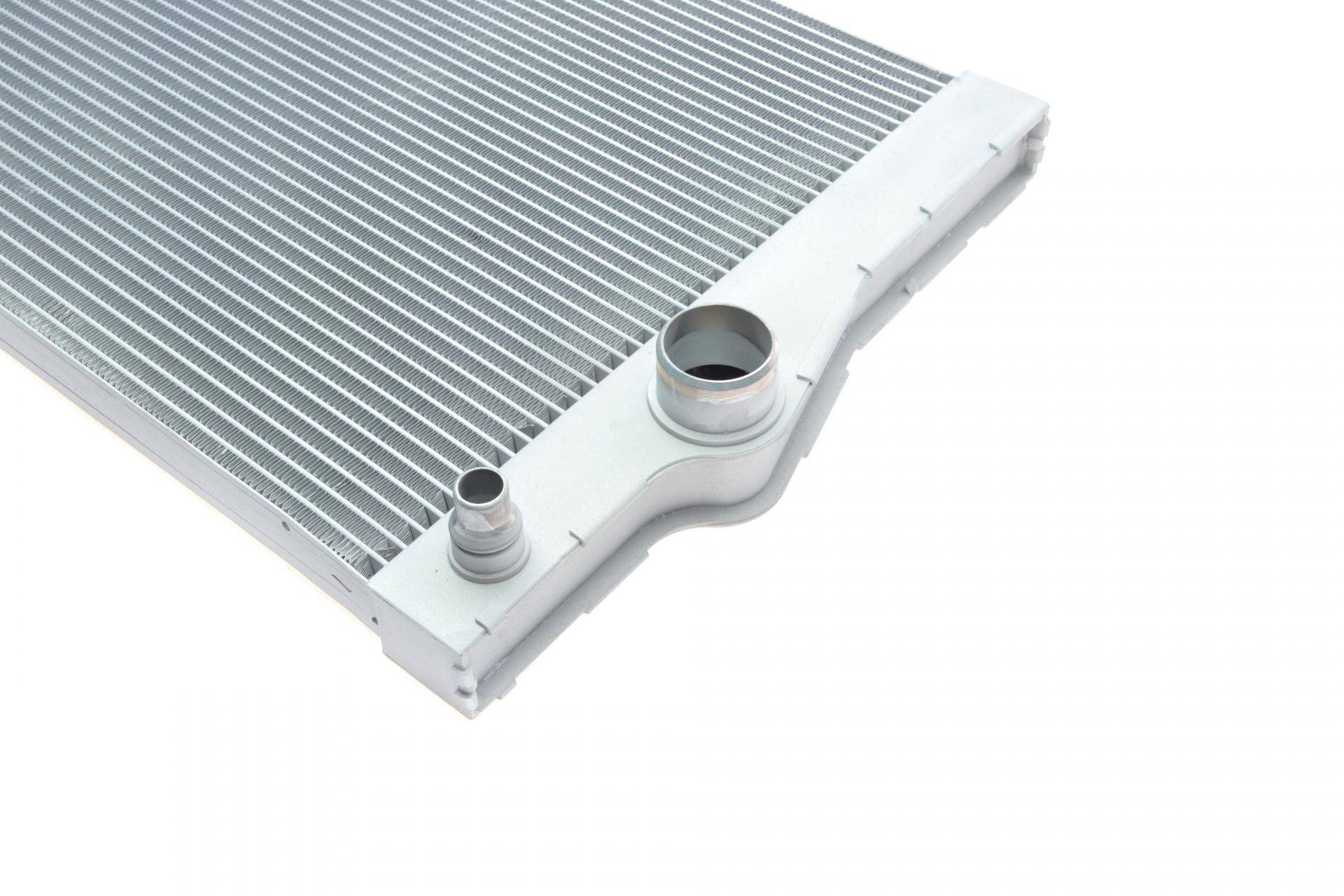 Радіатор охолодження BMW 5 (F10) 10-16 (N55)