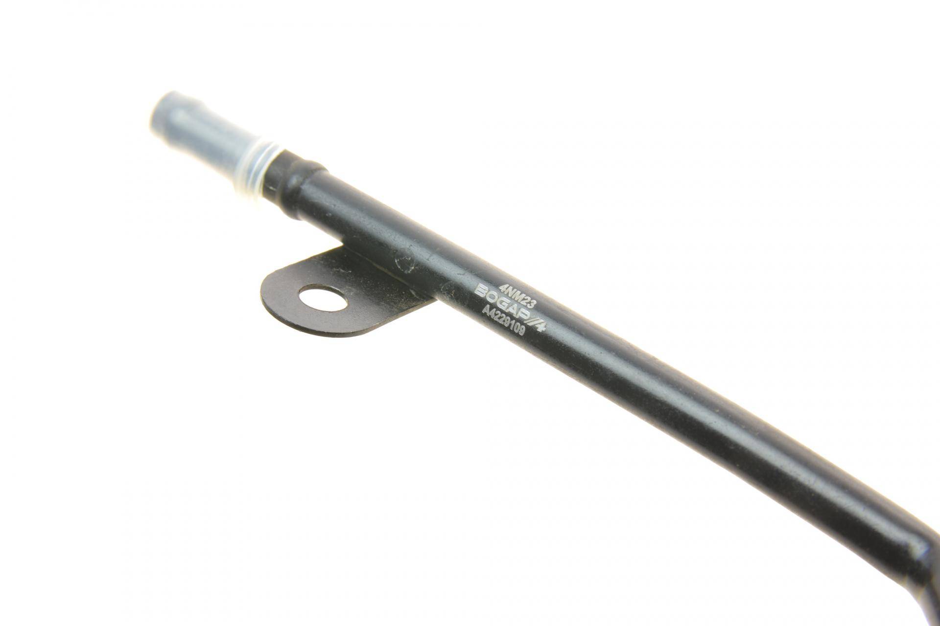 Трубка системи охолодження VW Golf V/Passat 1.8/2.0 TSI 04-10