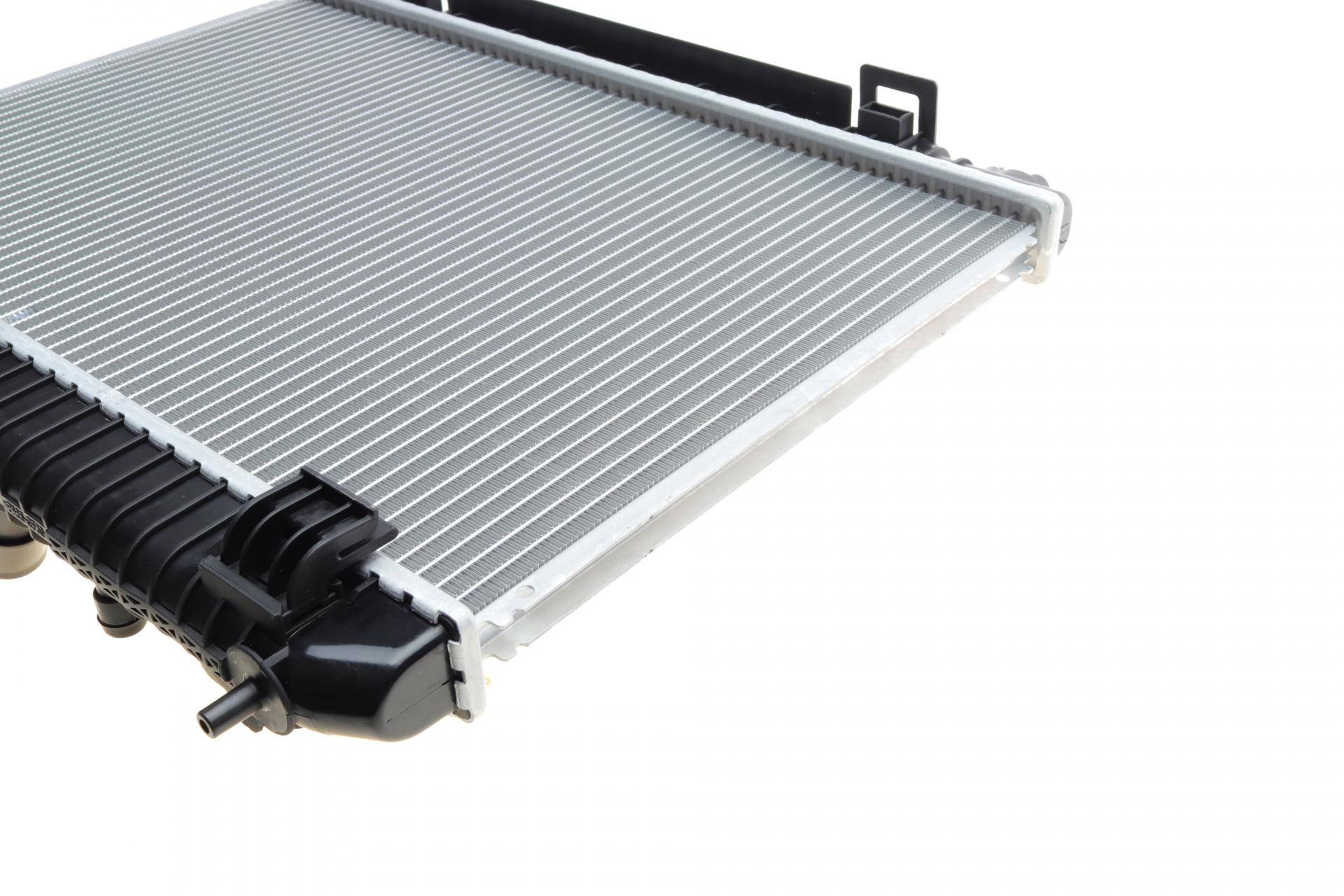 Радіатор охолодження Ford B-max/Fiesta 1.25-1.6 08-