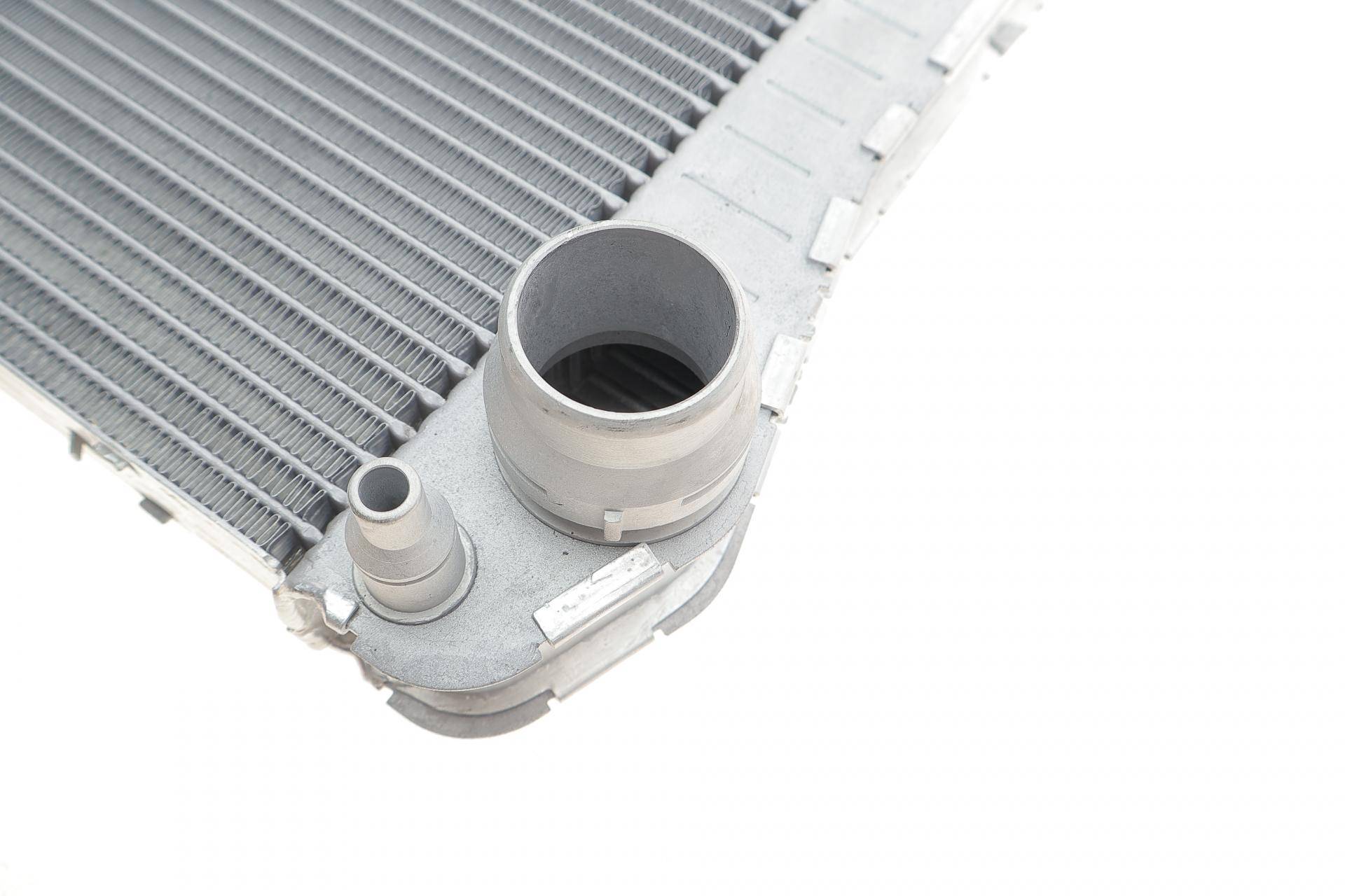Радіатор охолодження BMW 5 (F10)/7 (F01-F04) 09-13 (N52/N53)