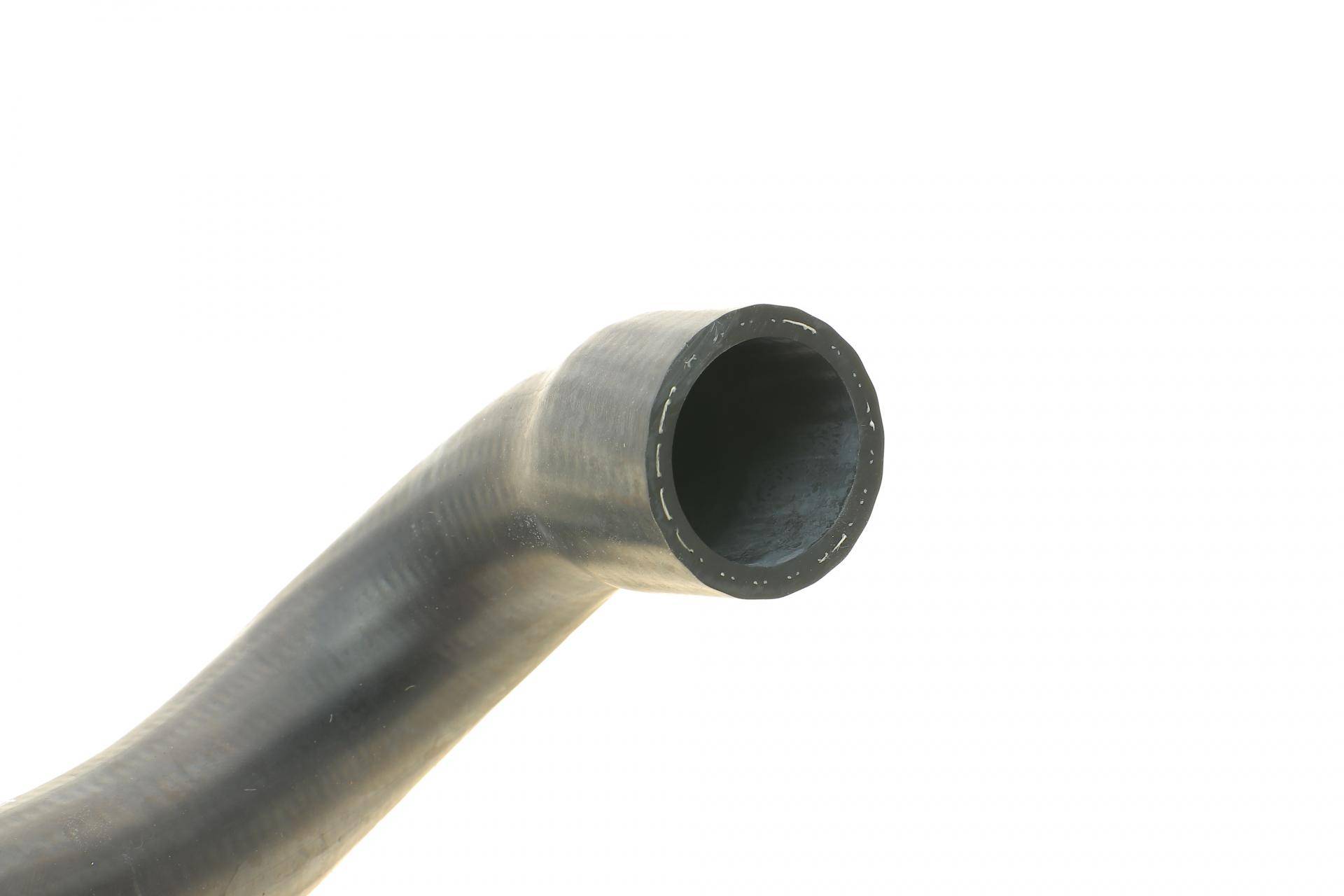 Патрубок радіатора (верхній) BMW 3 (E30) 2.0/2.5/2.7 82-93