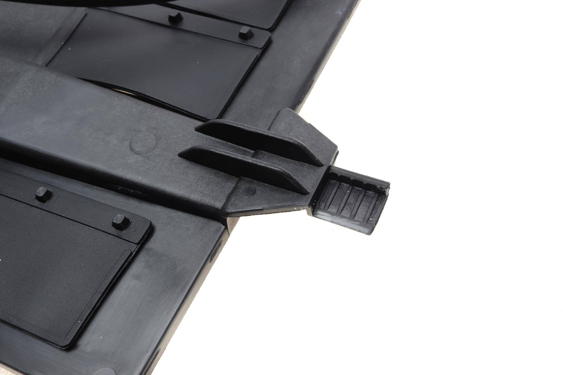 Вентилятор радіатора Mini Cooper/One 1.6 01-06 (з дифузором)