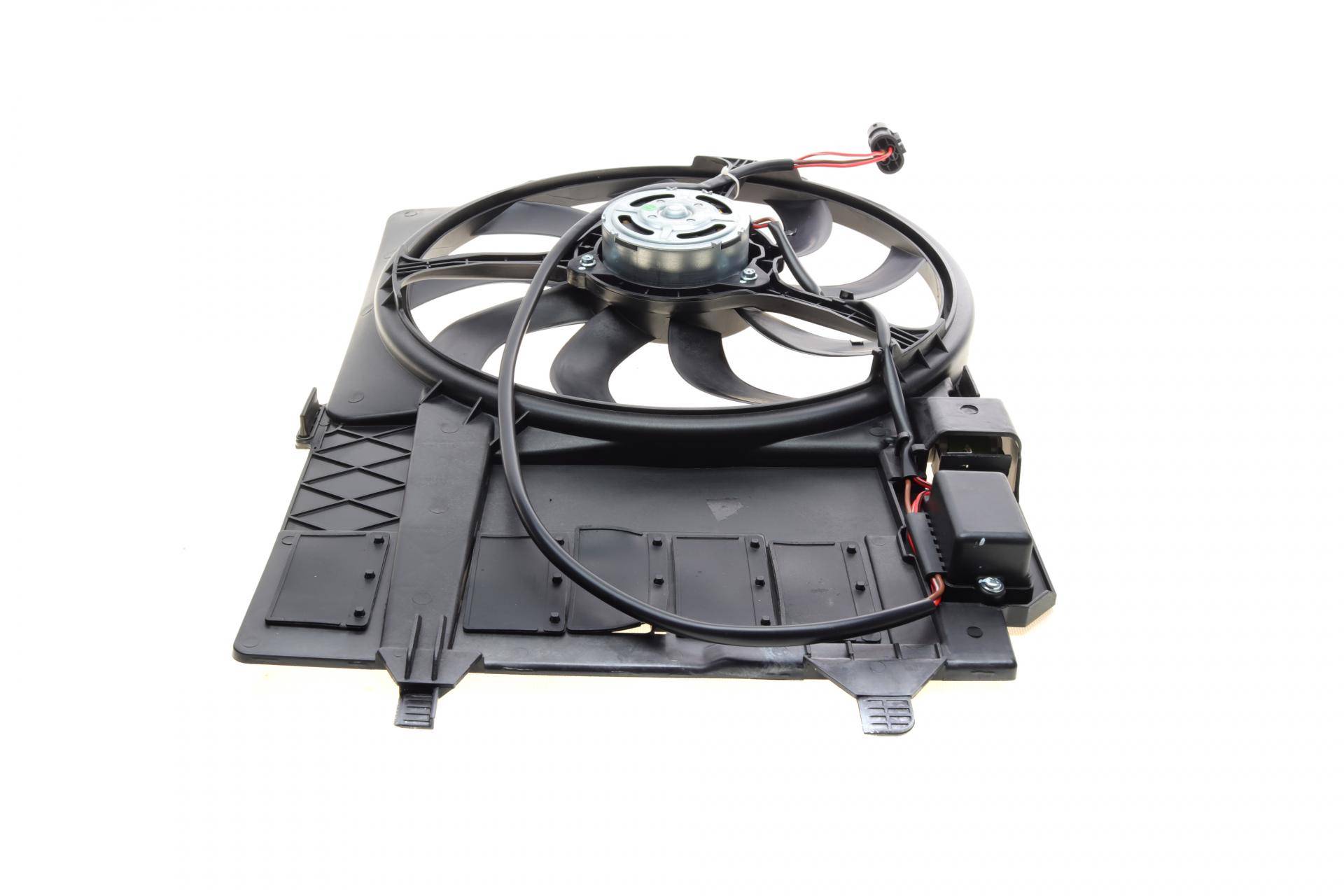 Вентилятор радіатора Mini Cooper/One 1.6 01-06 (з дифузором)