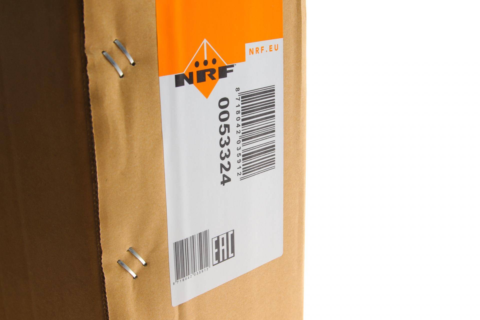 Радіатор охолодження Toyota RAV 4 1.8/2.0 00-05