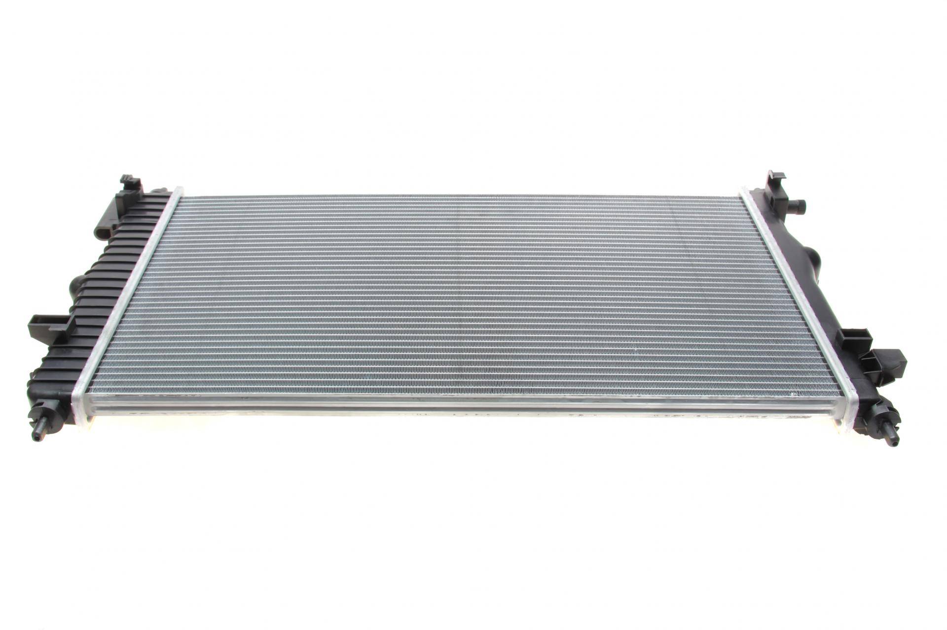 Радіатор охолодження Opel Insignia 1.6CDTI 15-17/2.0CDTI 08-17