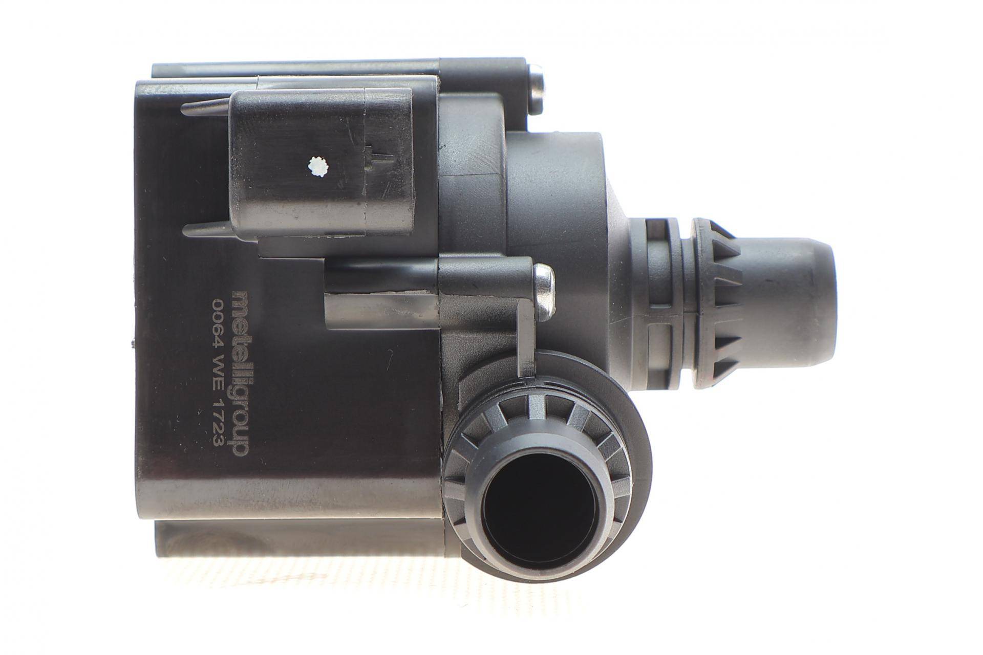 Насос системи охолодження (додатковий) BMW 5 (F10/F11)/7 (F01/F02)/X3 (F25) 2.0D/3.0D 08- N47/N57